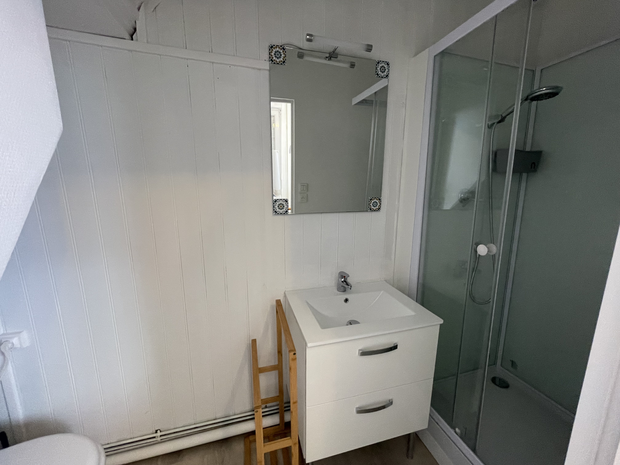Immo80 – L'immobilier à Amiens et dans la Somme-AMIENS ST PIERRE – proche du Bd de Beauvillé : BEAU STUDIO MEUBLE refait à neuf