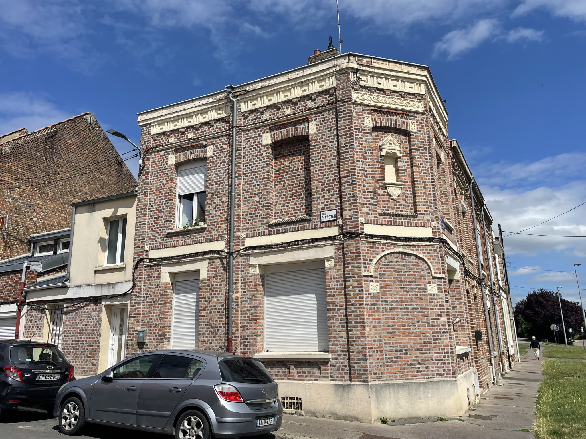 Immo80 – L'immobilier à Amiens et dans la Somme-AMIENS ST PIERRE – proche du Bd de Beauvillé : BEAU STUDIO MEUBLE refait à neuf