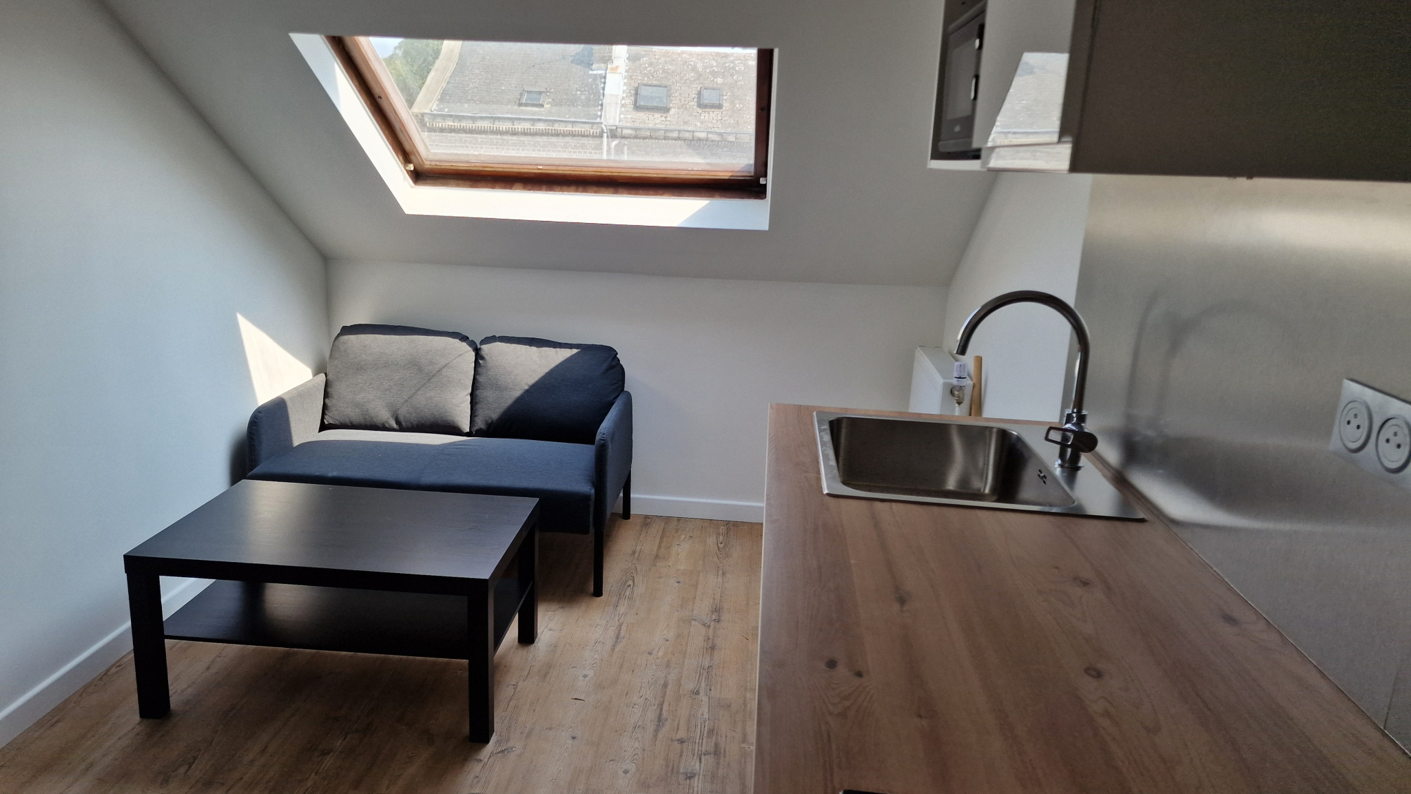 Immo80 – L'immobilier à Amiens et dans la Somme-AMIENS RUE OCTAVE TIERCE – à 2 pas de la Citadelle : APPARTEMENT T1 BIS mansardée