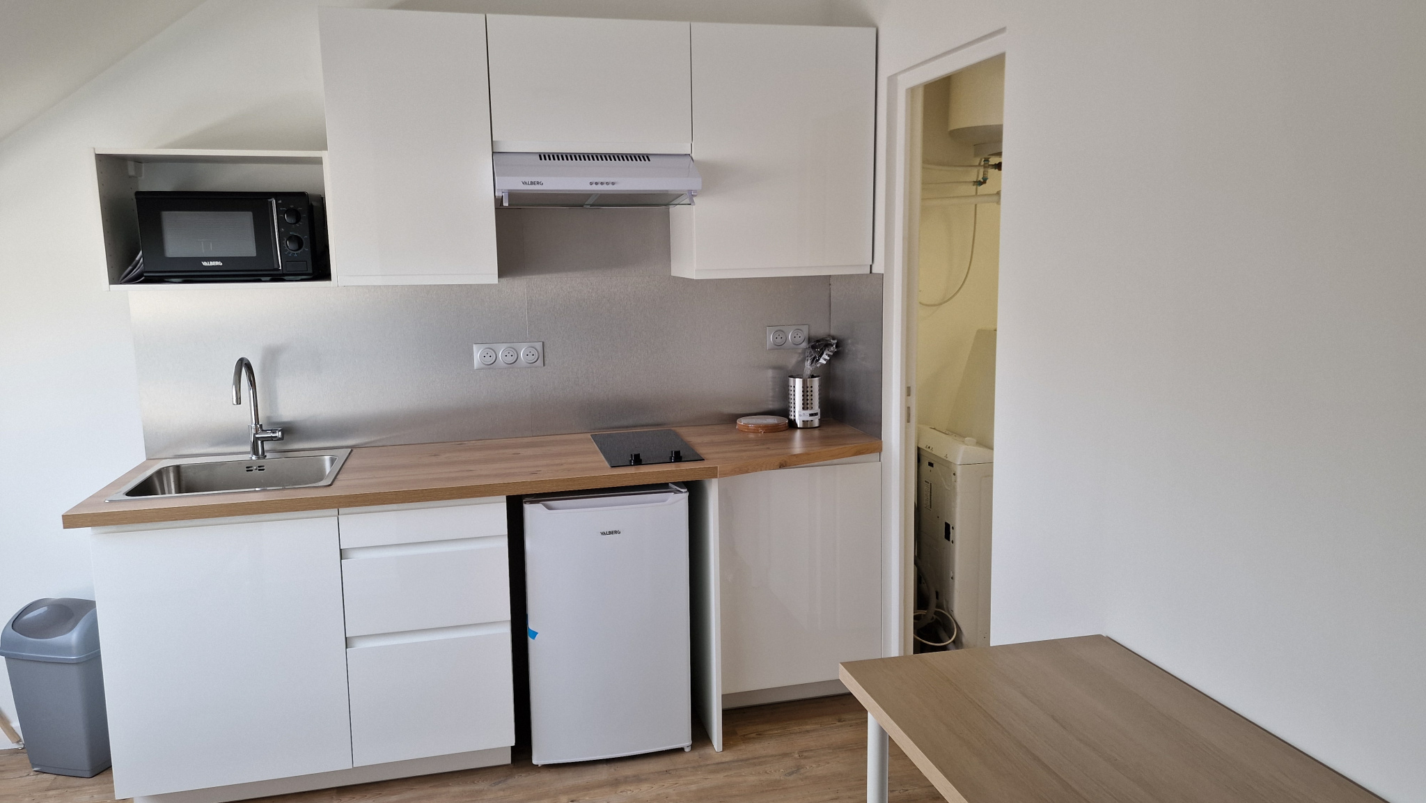 Immo80 – L'immobilier à Amiens et dans la Somme-AMIENS RUE OCTAVE TIERCE – à 2 pas de la Citadelle : APPARTEMENT T1 BIS mansardée