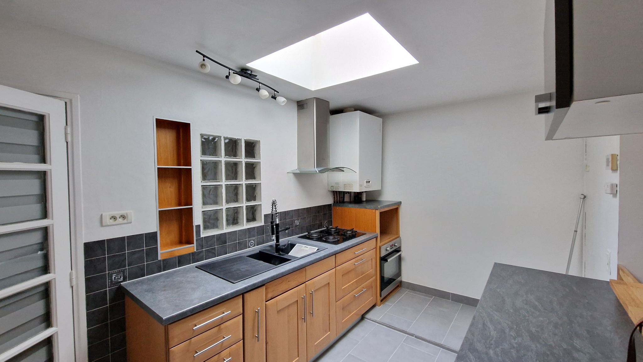 Immo80 – L'immobilier à Amiens et dans la Somme-QUARTIER ST JACQUES ST ROCH : AMIENOISE AVEC GARAGE