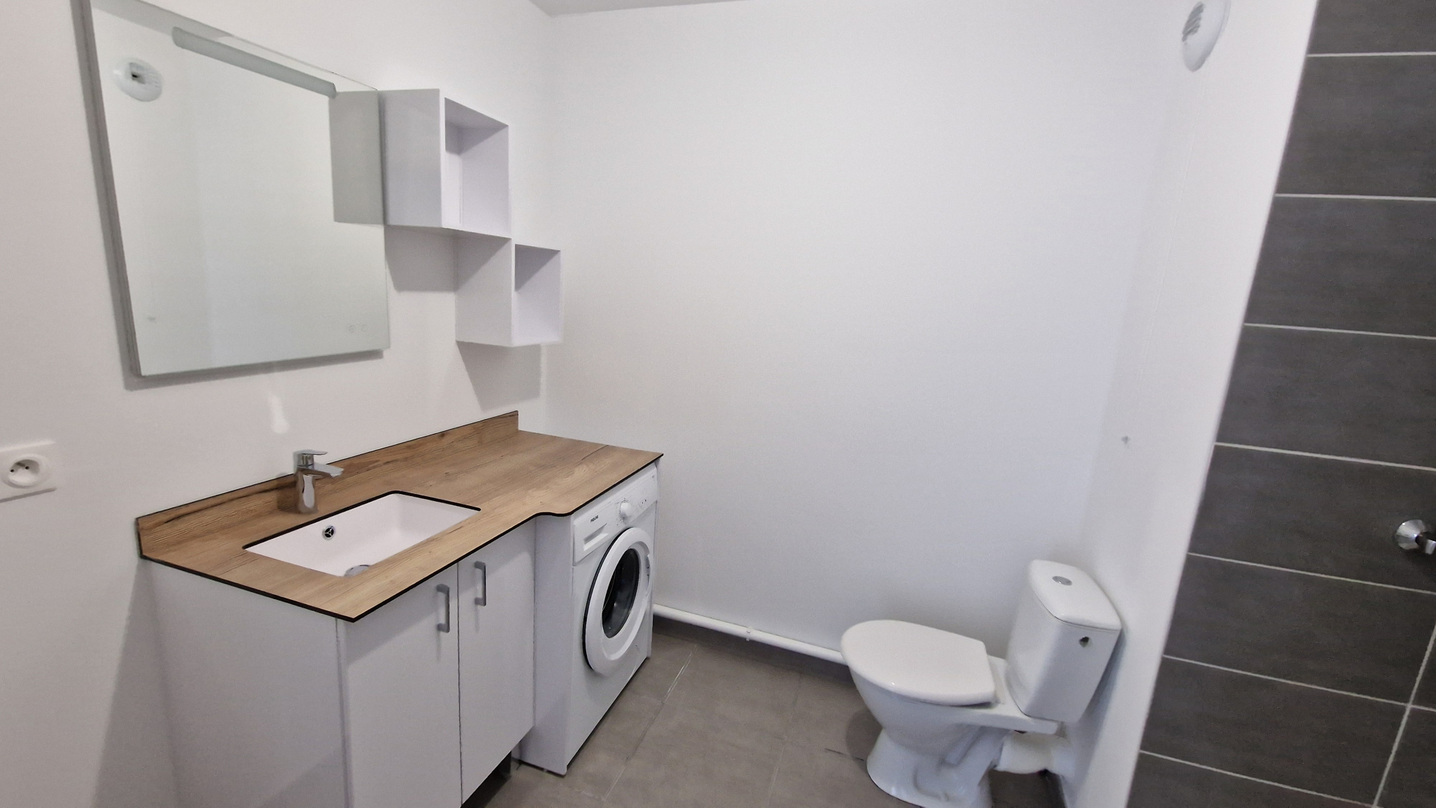 Immo80 – L'immobilier à Amiens et dans la Somme-AMIENS RUE MONTESQUIEU : TRES BEL APPARTEMENT T2 avec parking dans résidence NEUVE ET SECURISEE