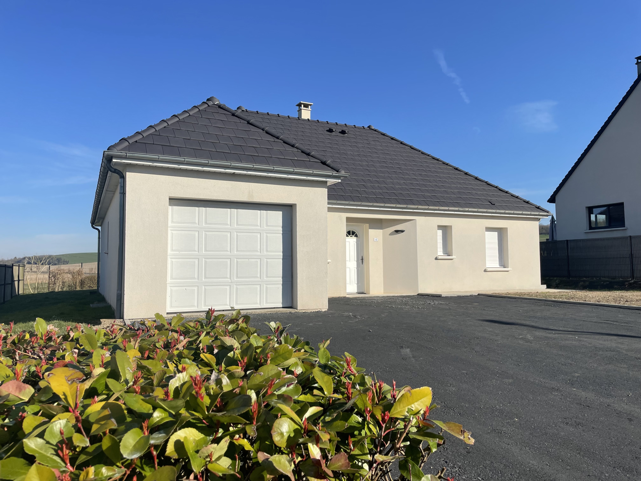 Immo80 – L'immobilier à Amiens et dans la Somme-THEZY GLIMONT : PAVILLON INDIVIDUEL T4 de 94.85 m2 de PLAIN PIED
