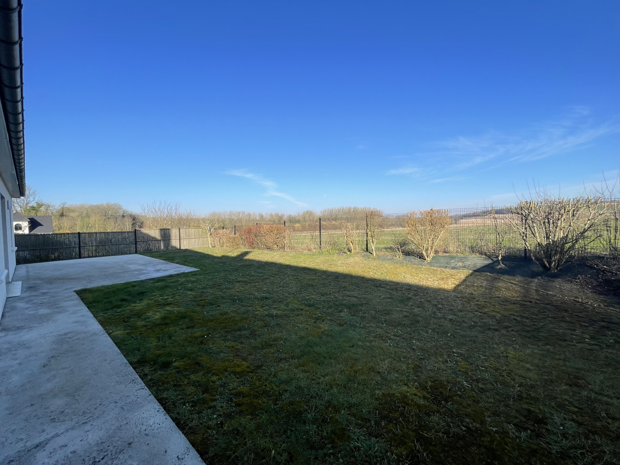 Immo80 – L'immobilier à Amiens et dans la Somme-THEZY GLIMONT : PAVILLON INDIVIDUEL T4 de 94.85 m2 de PLAIN PIED