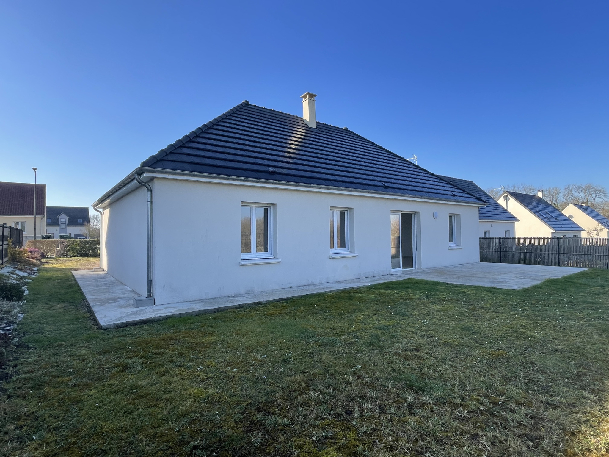 Immo80 – L'immobilier à Amiens et dans la Somme-THEZY GLIMONT : PAVILLON INDIVIDUEL T4 de 94.85 m2 de PLAIN PIED