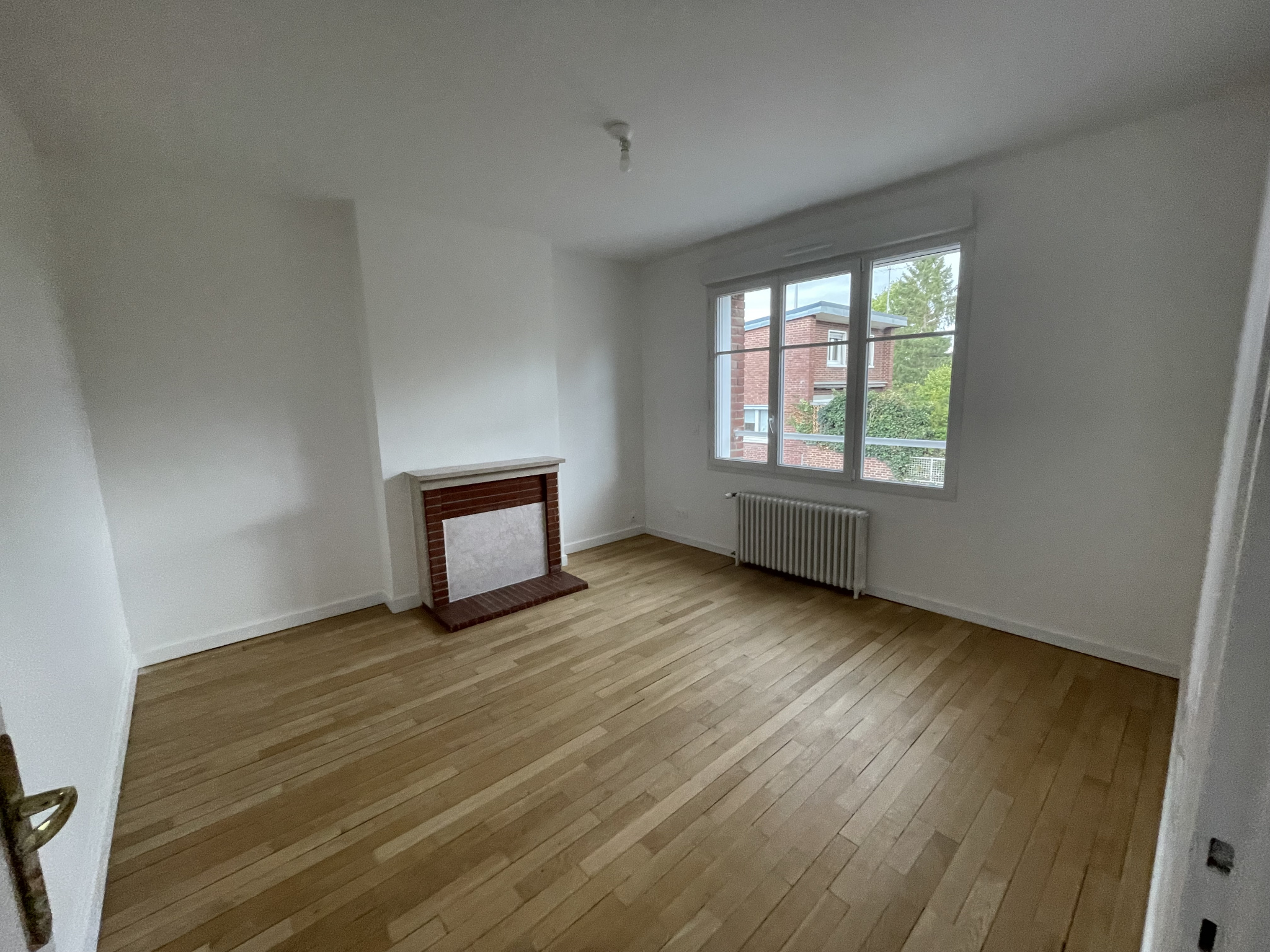 Immo80 – L'immobilier à Amiens et dans la Somme-AMIENS HENRIVILLE : BELLE MAISON de 158 m2 avec garage et grand jardin