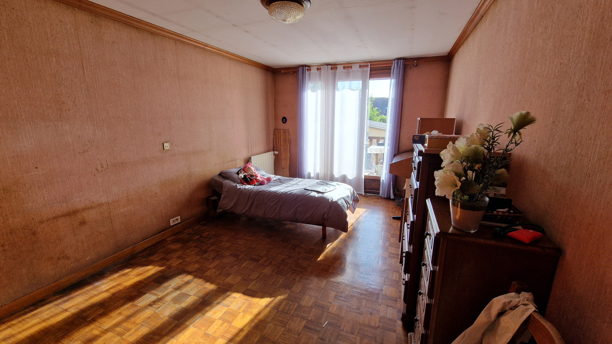 Immo80 – L'immobilier à Amiens et dans la Somme-Maison de plain pied en retrait de rue avec jardin – Quartier Rue de Cagny