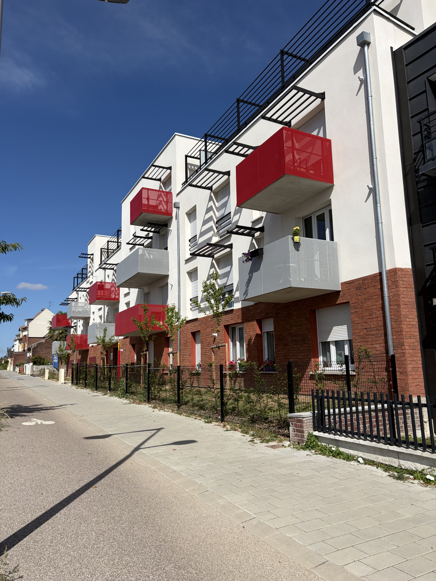 Immo80 – L'immobilier à Amiens et dans la Somme-AMIENS SUD – route de Rouen : BEL APPARTEMENT T2 NEUF avec balcon et parking dans résidence...