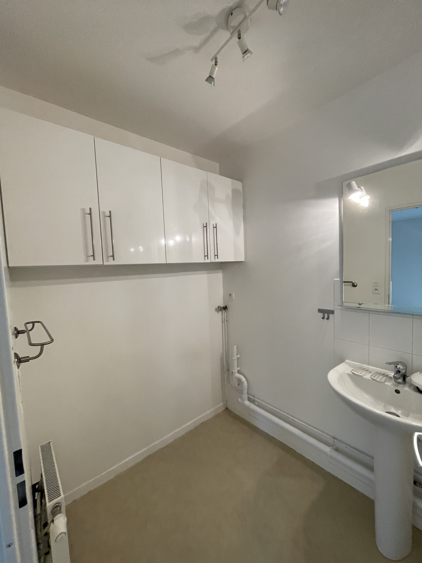 Immo80 – L'immobilier à Amiens et dans la Somme-AMIENS – secteur ESIEE – ESAD et FAC Citadelle : BEL APPARTEMENT T2 avec parking en sous-sol