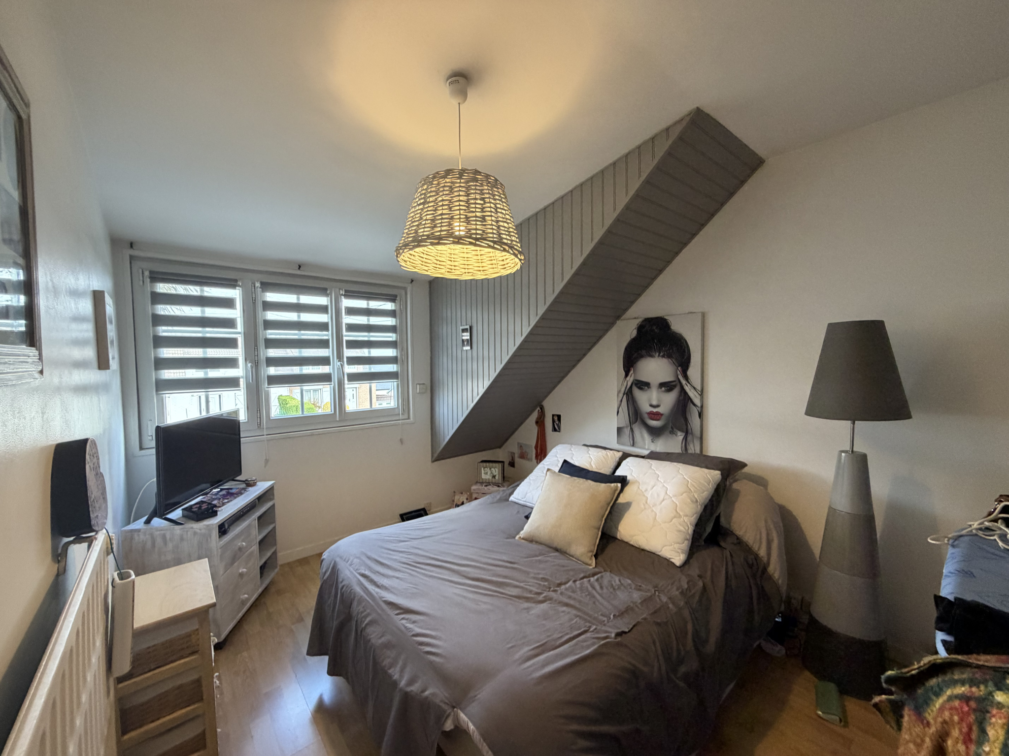 Immo80 – L'immobilier à Amiens et dans la Somme-AILLY SUR SOMME  : JOLI PAVILLON jumelé construit sur cave compléète avec garage et jardin