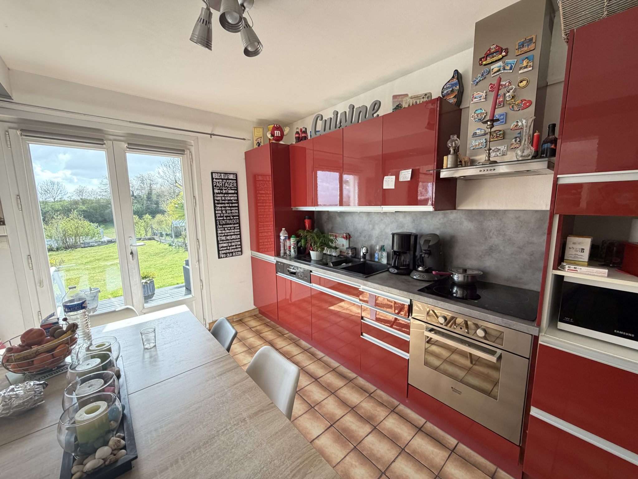 Immo80 – L'immobilier à Amiens et dans la Somme-AILLY SUR SOMME  : JOLI PAVILLON jumelé construit sur cave compléète avec garage et jardin