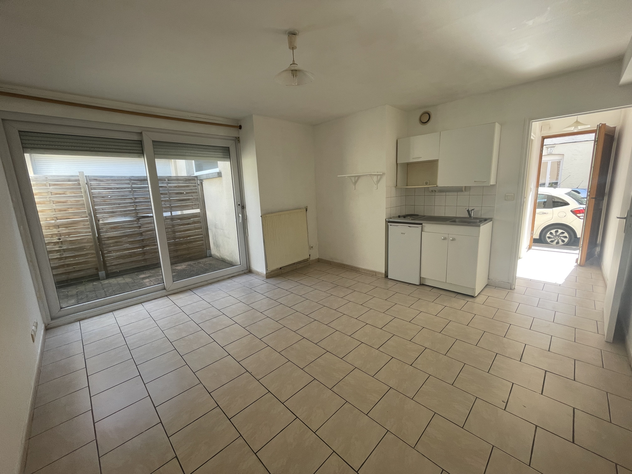Immo80 – L'immobilier à Amiens et dans la Somme-AMIENS QUARTIER SAINTE ANNE – SECTEUR GARE : STUDIO pour étudiant(e)