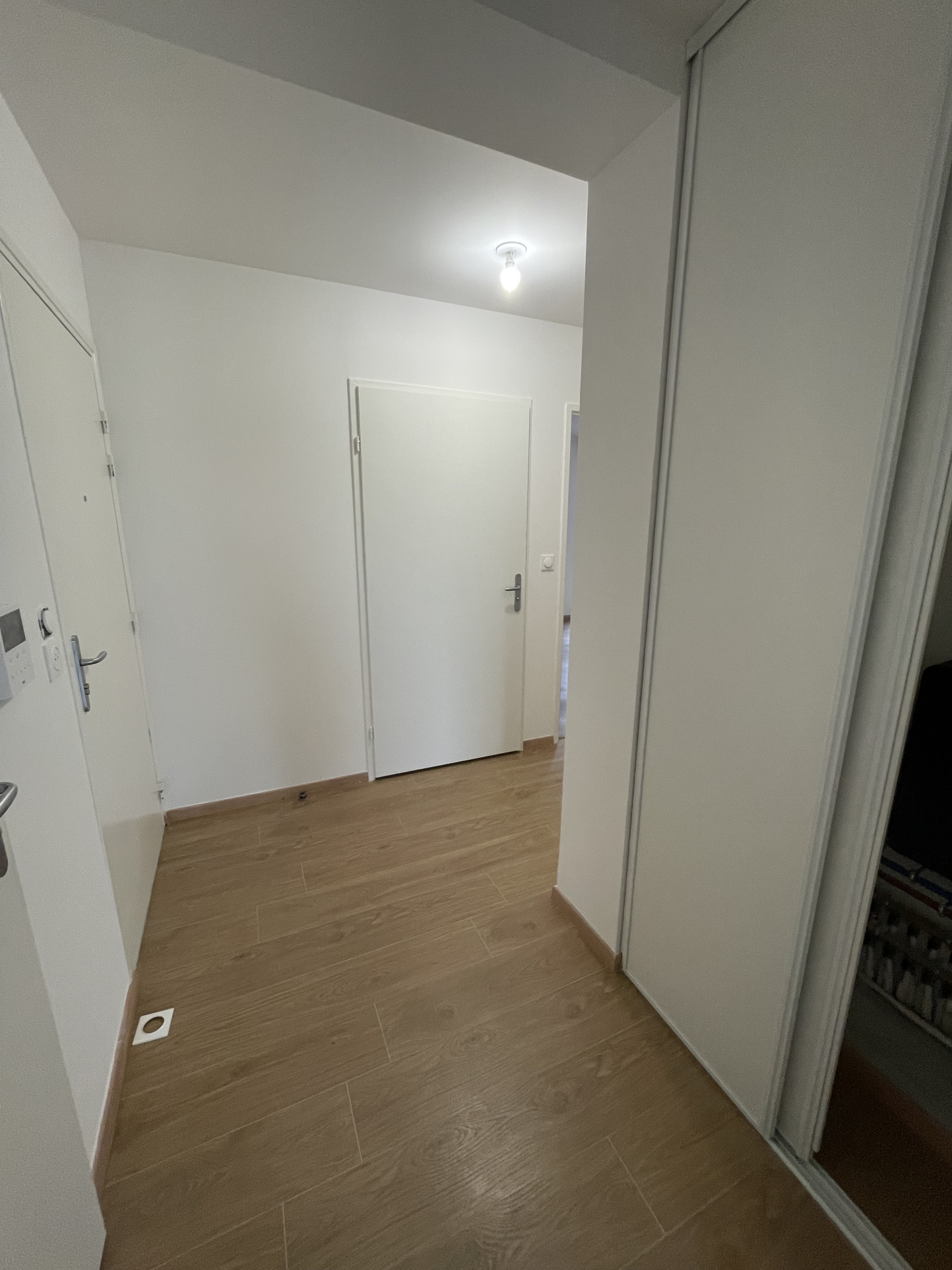 Immo80 – L'immobilier à Amiens et dans la Somme-AMIENS SUD – PROCHE CAMPUS ET CHU : BEL APPARTEMENT T3 NEUF avec parking en sous-sol
