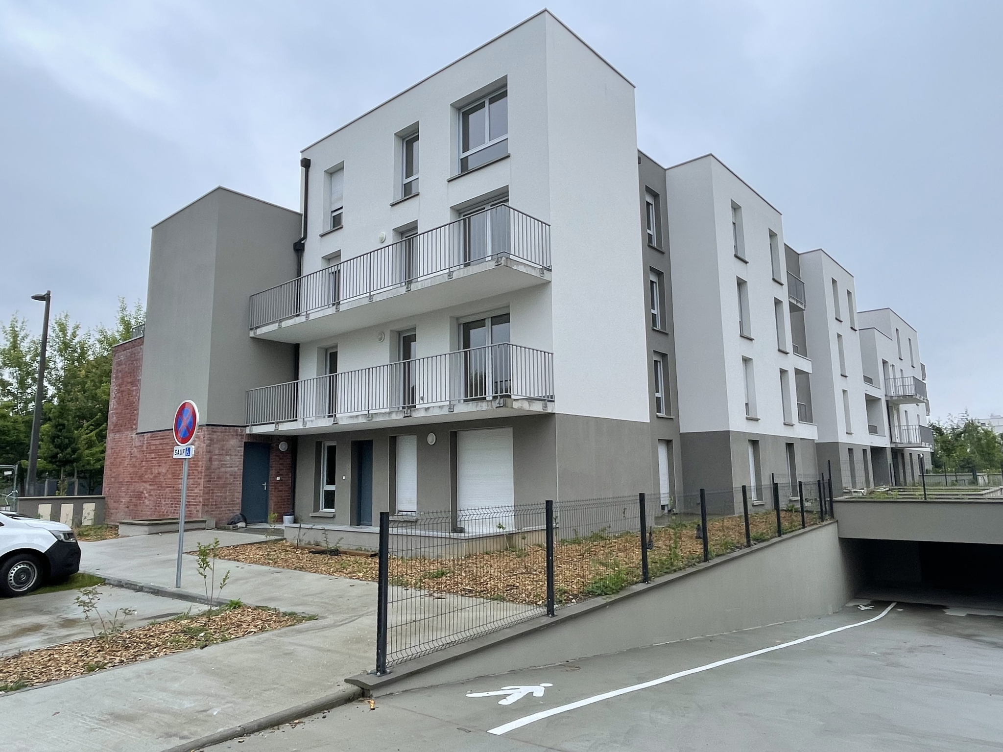 Immo80 – L'immobilier à Amiens et dans la Somme-AMIENS SUD – PROCHE CAMPUS ET CHU : BEL APPARTEMENT T3 NEUF avec parking en sous-sol