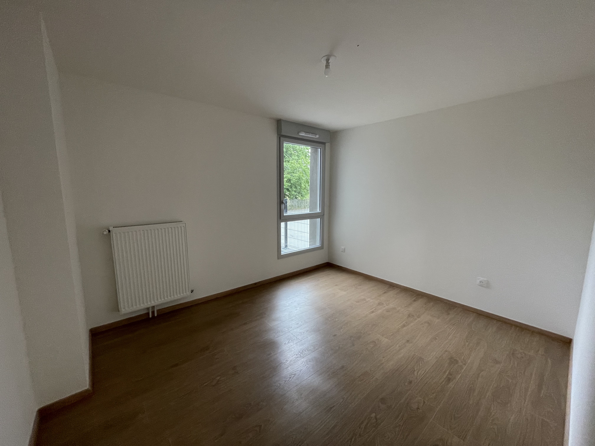 Immo80 – L'immobilier à Amiens et dans la Somme-AMIENS SUD – PROCHE CAMPUS ET CHU : BEL APPARTEMENT T3 NEUF avec parking en sous-sol