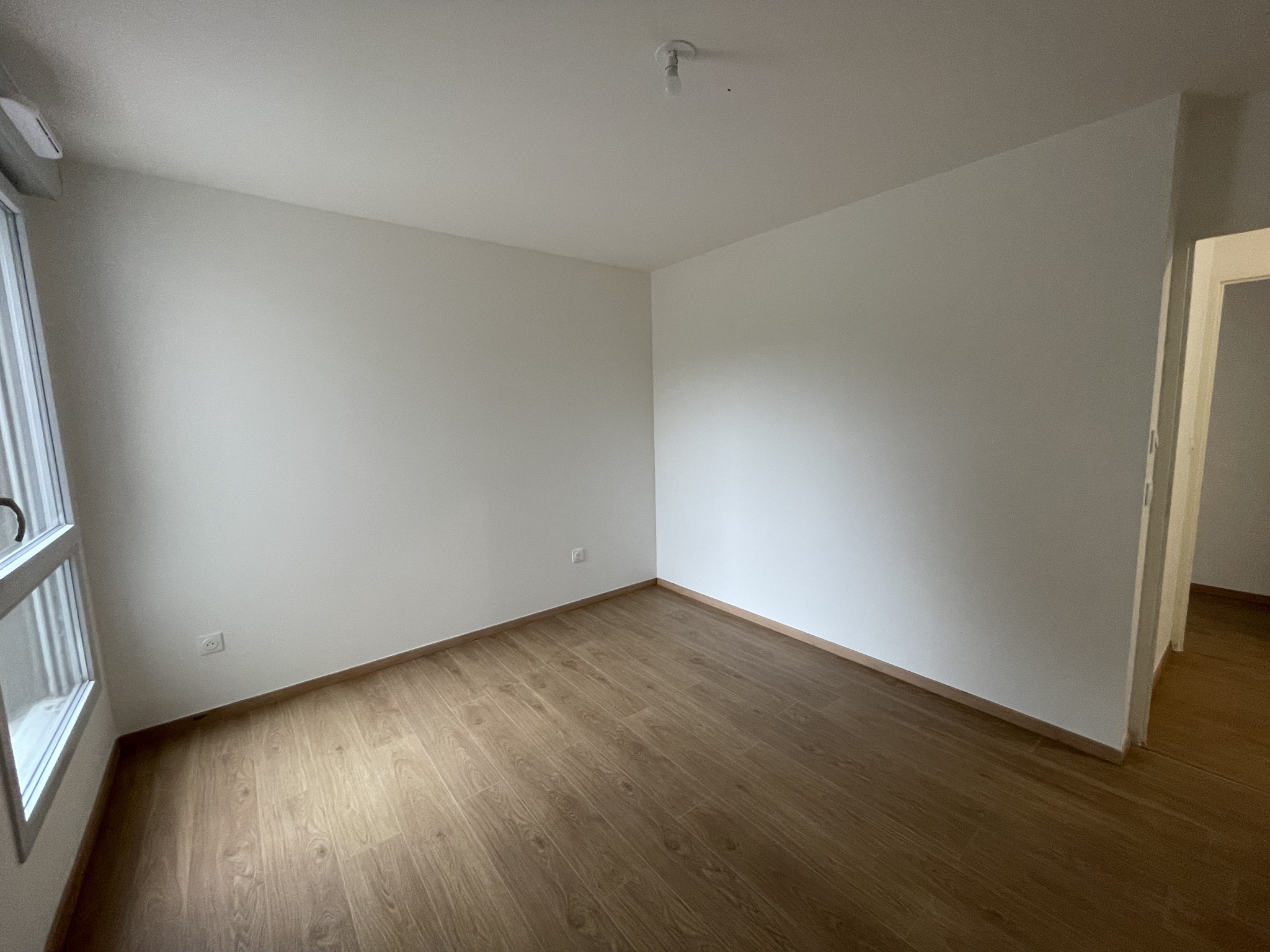 Immo80 – L'immobilier à Amiens et dans la Somme-AMIENS SUD – PROCHE CAMPUS ET CHU : BEL APPARTEMENT T3 NEUF avec parking en sous-sol