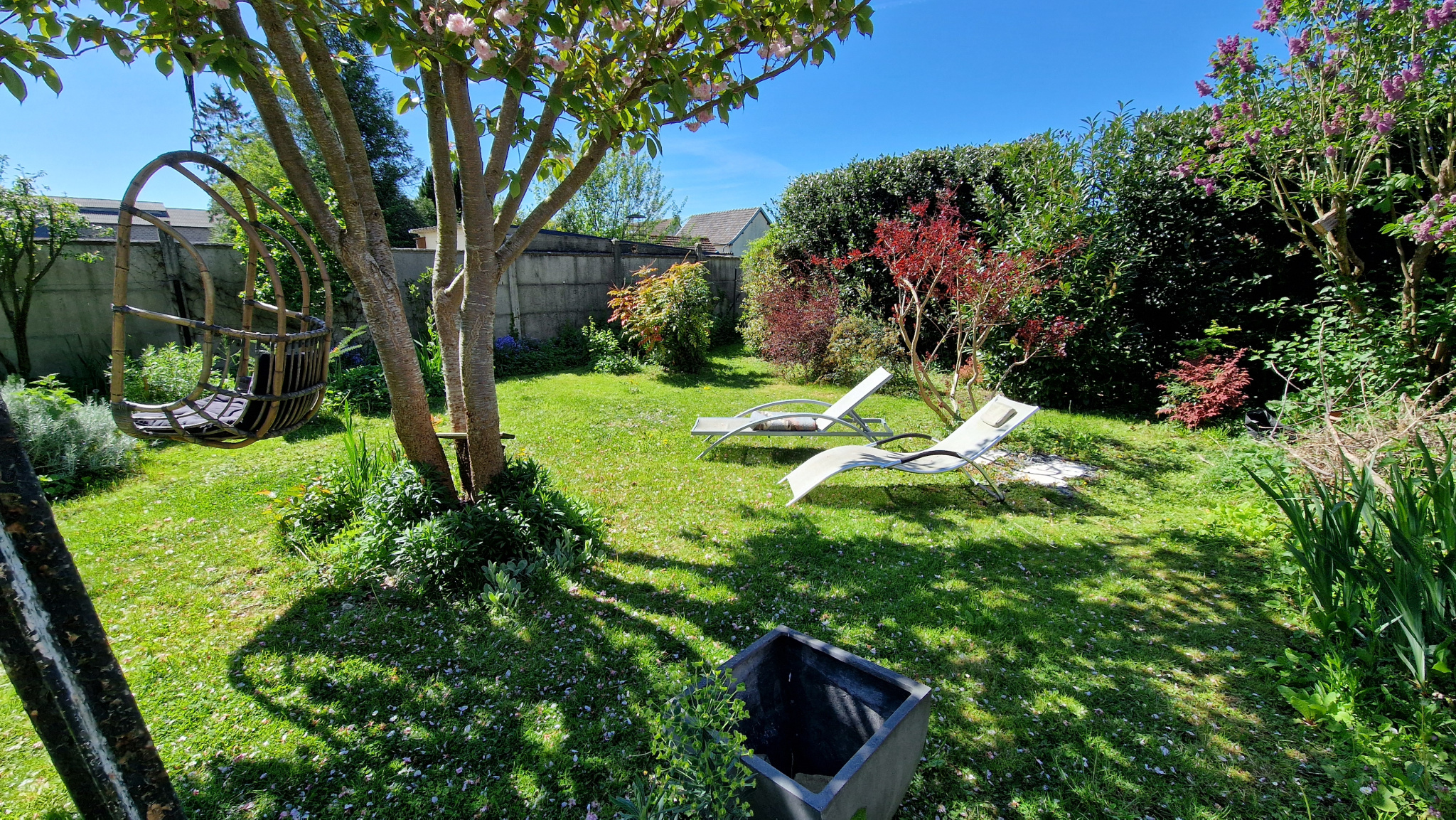 Immo80 – L'immobilier à Amiens et dans la Somme-EN EXCLUSIVITE sur la commune de FLIXECOURT : SUPERBE MAISON DE MAITRE de 150 m2 avec beau jardin...