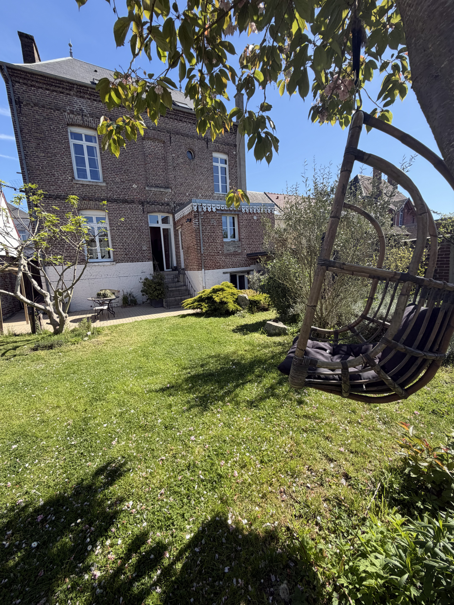 Immo80 – L'immobilier à Amiens et dans la Somme-EN EXCLUSIVITE sur la commune de FLIXECOURT : SUPERBE MAISON DE MAITRE de 150 m2 avec beau jardin arboré