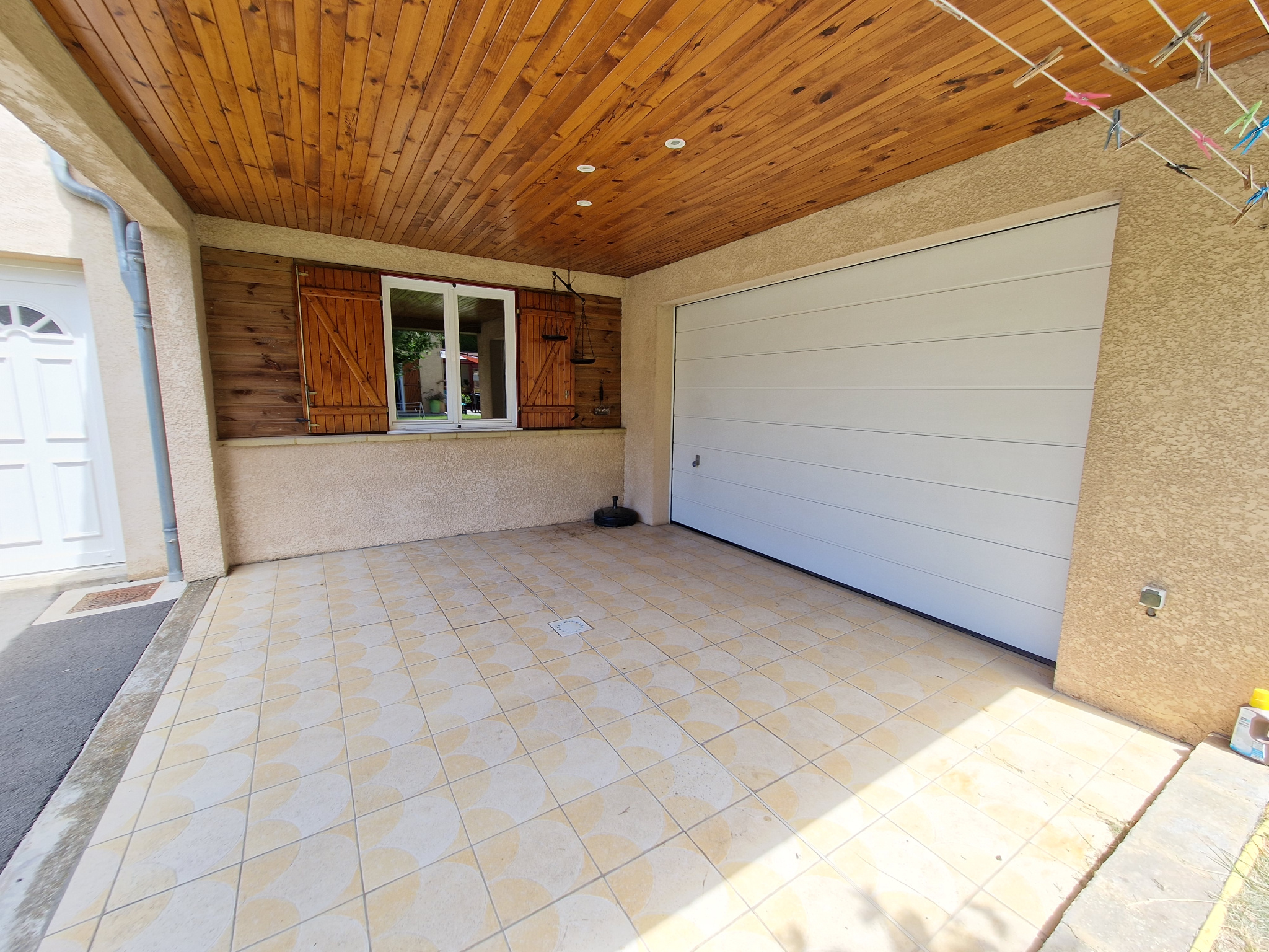 Immo80 – L'immobilier à Amiens et dans la Somme-OPPORTUNITE A SAISIR A SAVEUSE – PROPRIETE AVEC 3 GARAGES et TERRAIN