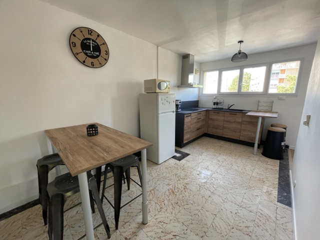 Immo80 – L'immobilier à Amiens et dans la Somme-AMIENS  SAINT PIERRE :APPARTEMENT T4 MEUBLE