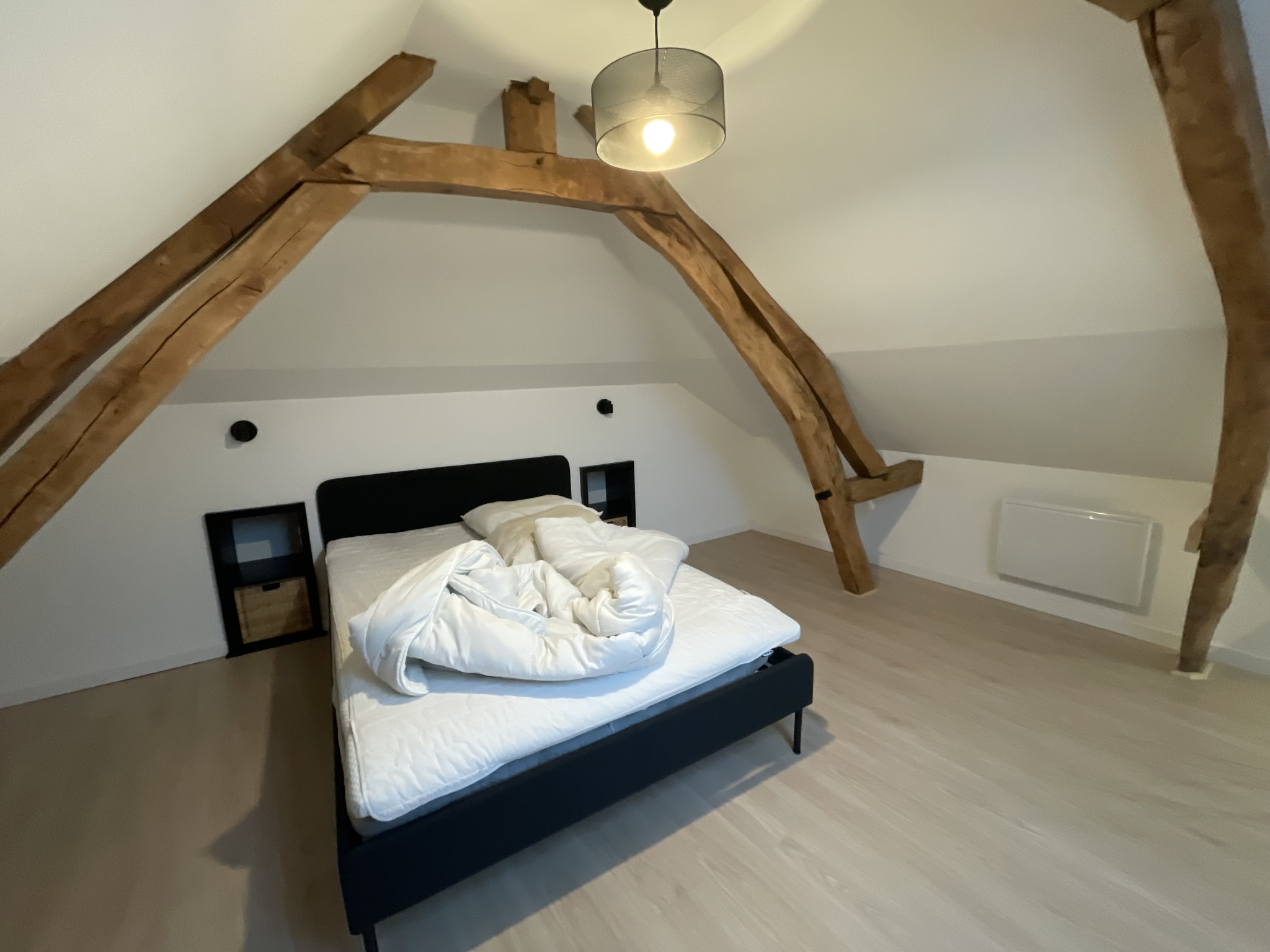 Immo80 – L'immobilier à Amiens et dans la Somme-CAMON : JOLIE MAISON T4 MEUBLEE en retrait de rue avec cour