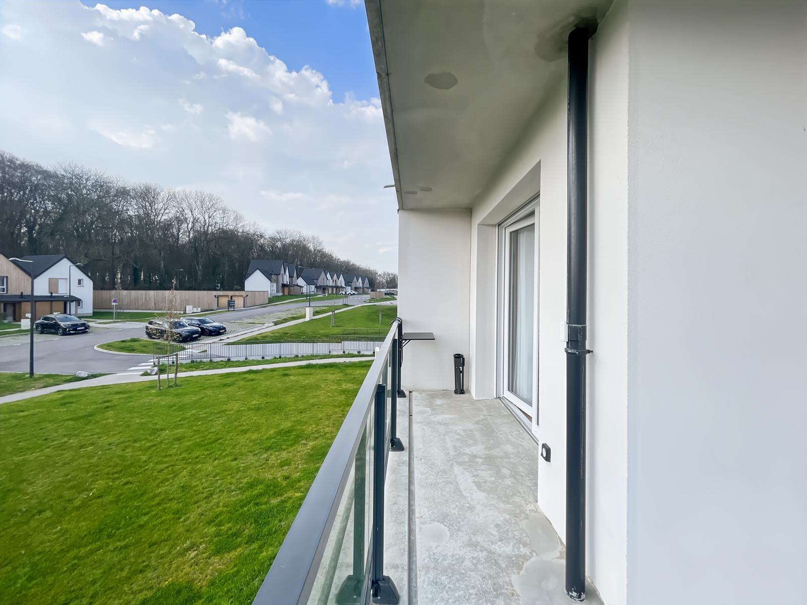 Immo80 – L'immobilier à Amiens et dans la Somme-PRODUIT EXCEPTIONNEL à SAINT VALERY SUR SOMME : APPARTEMENT T3 AVEC 2 GARAGES