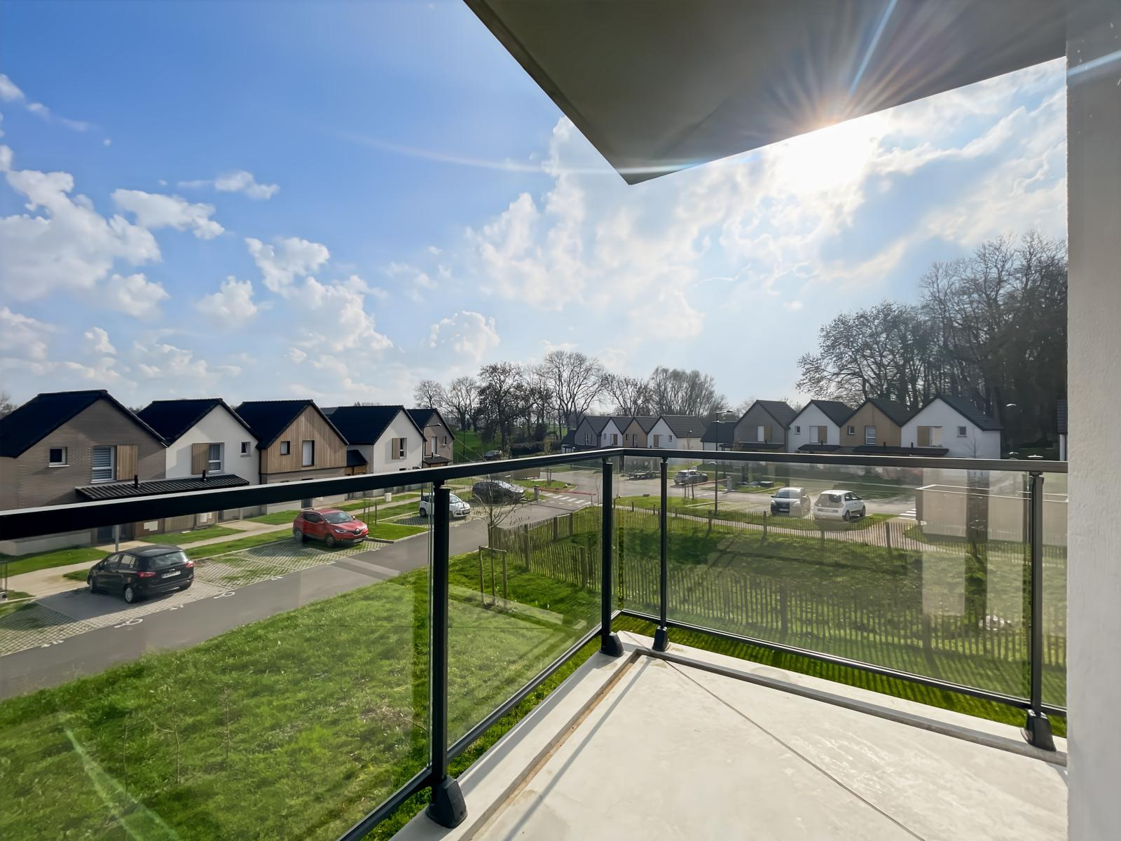 Immo80 – L'immobilier à Amiens et dans la Somme-PRODUIT EXCEPTIONNEL à SAINT VALERY SUR SOMME : APPARTEMENT T3 AVEC 2 GARAGES