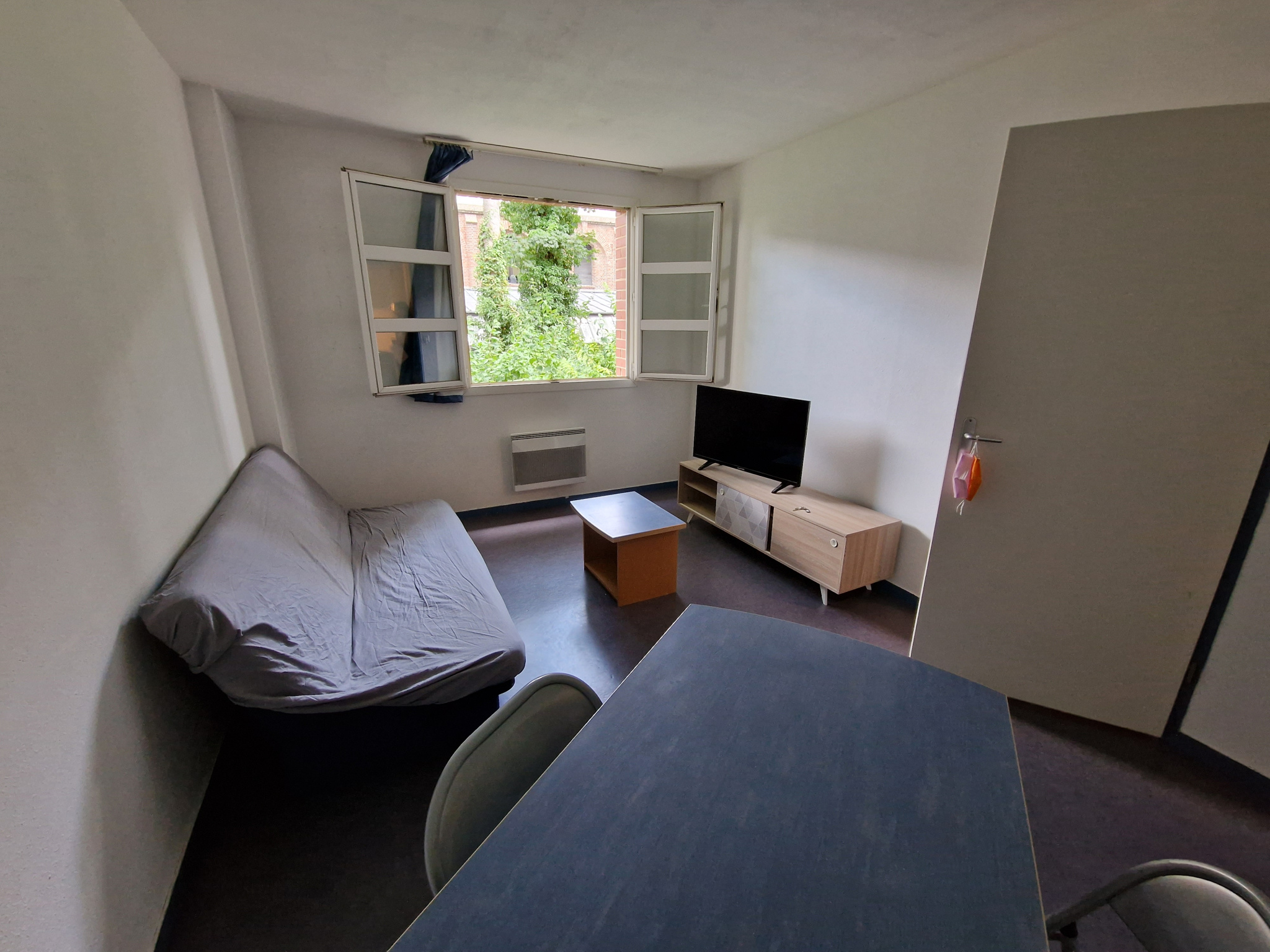 Immo80 – L'immobilier à Amiens et dans la Somme-F2 MEUBLE avec parking, Fac Citadelle et Facs d&rsquo;Arts