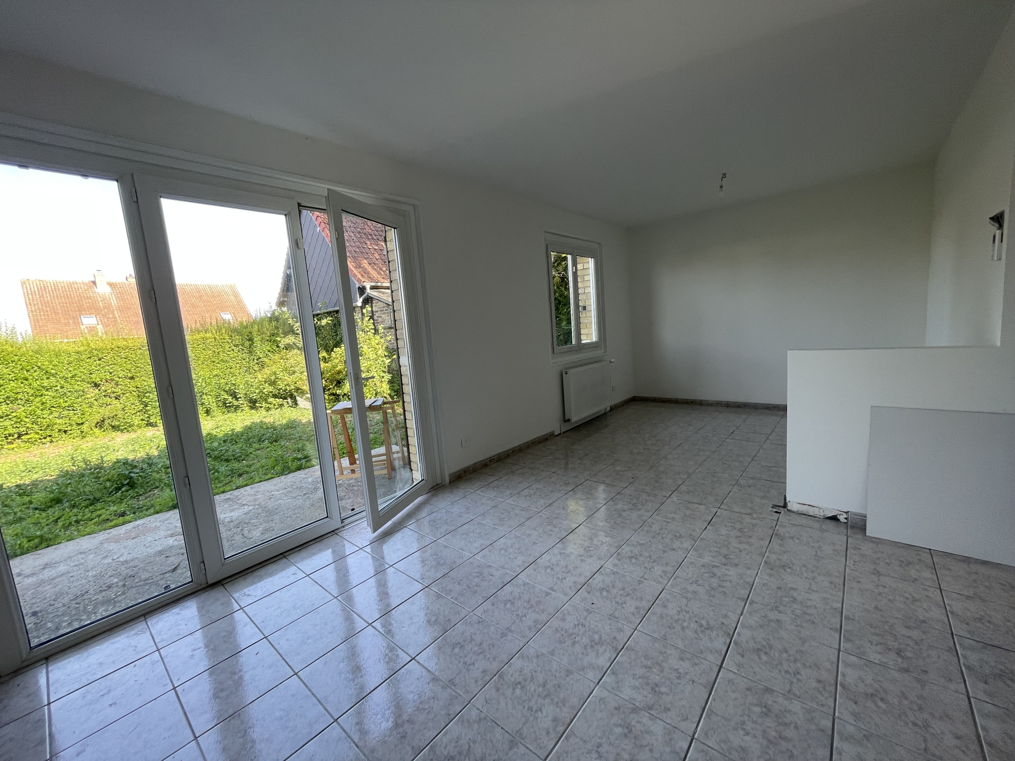 Immo80 – L'immobilier à Amiens et dans la Somme-BERTANGLES : JOLI PAVILLON INDIVIDUEL DE PLAIN-PIED SUR SOUS-SOL COMPLET