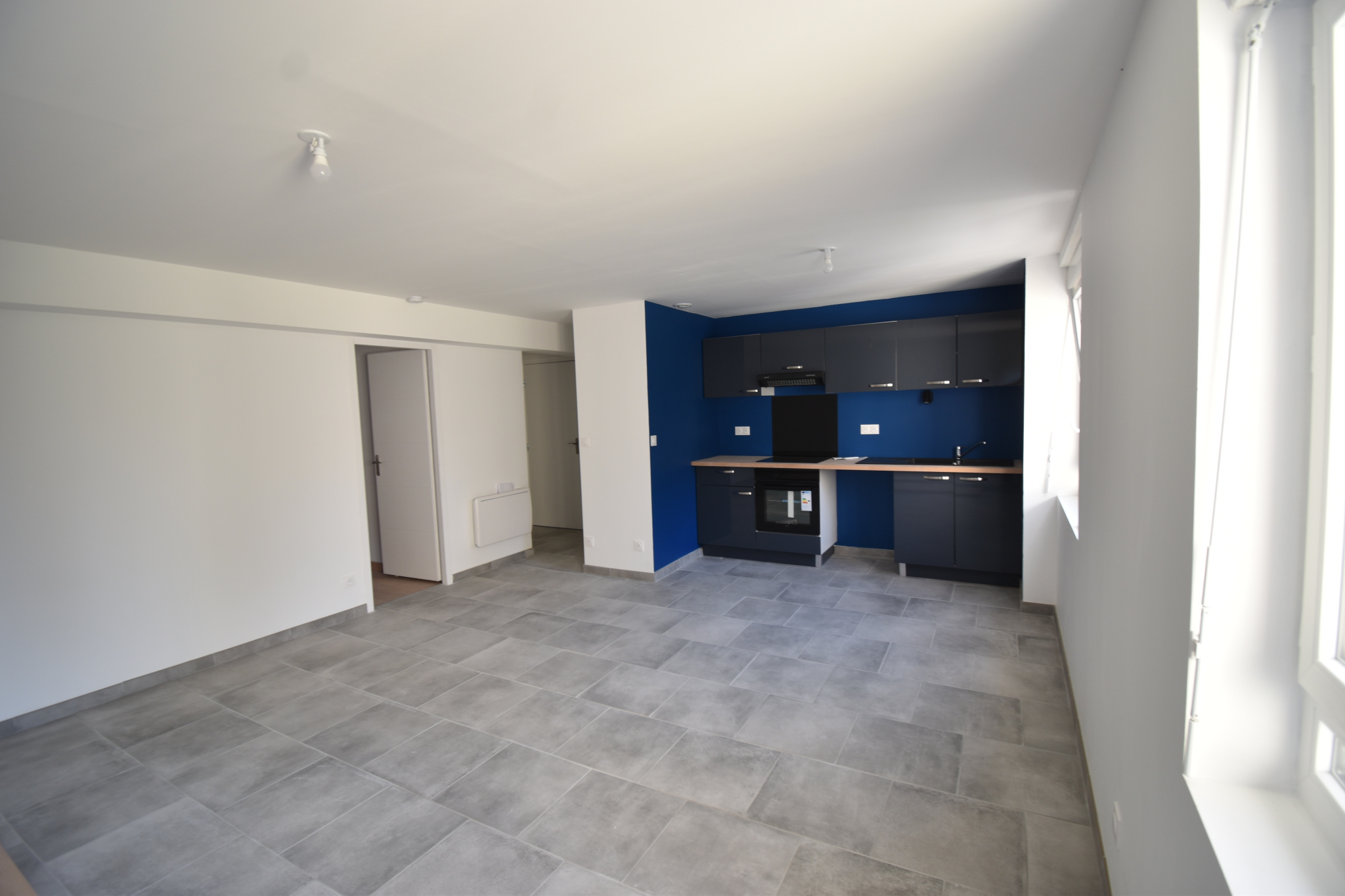 Immo80 – L'immobilier à Amiens et dans la Somme-CORBIE CENTRE VILLE : TRES BEL APPARTEMENT T2 RECENT