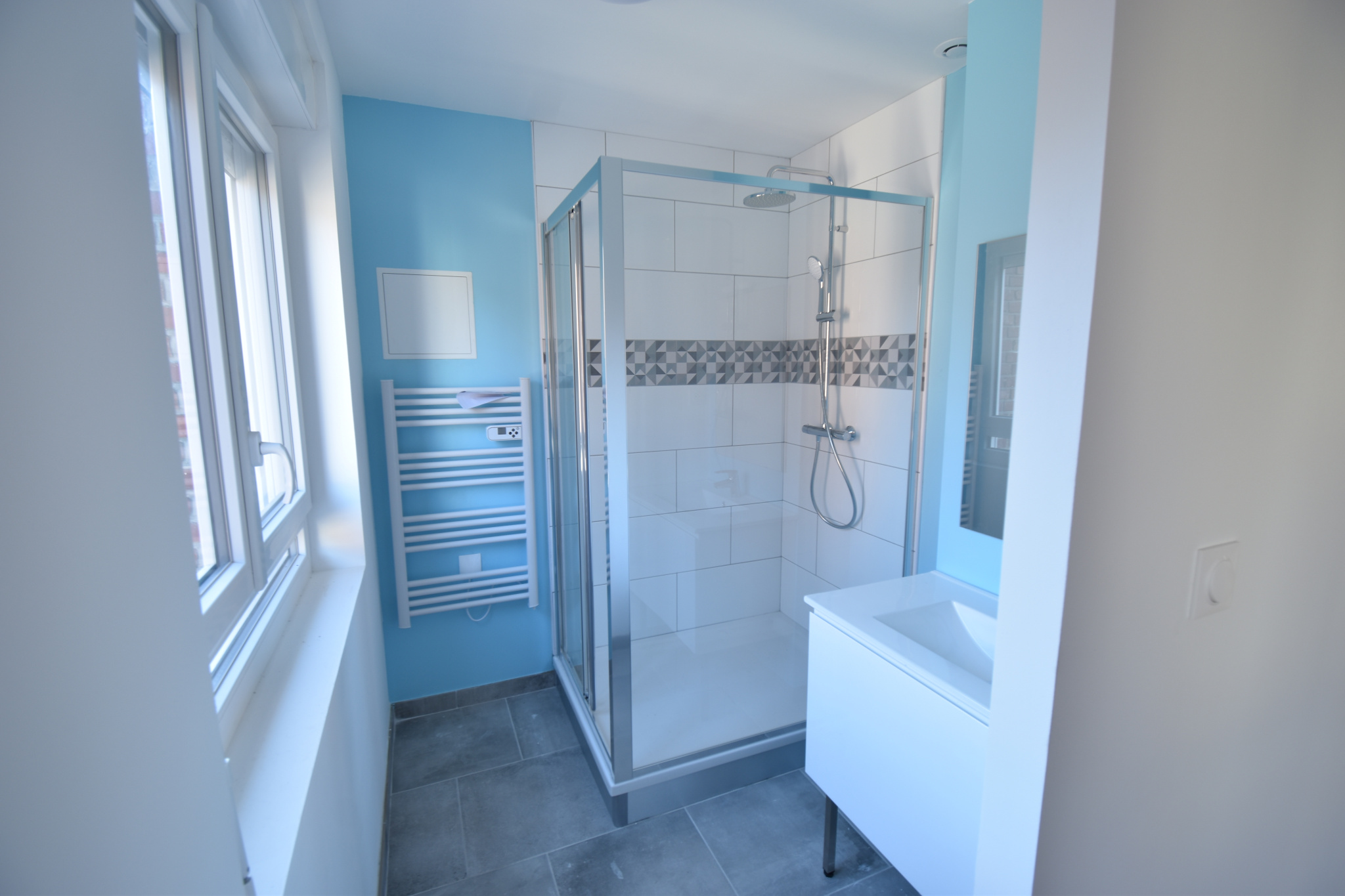 Immo80 – L'immobilier à Amiens et dans la Somme-CORBIE CENTRE VILLE : TRES BEL APPARTEMENT T2 RECENT