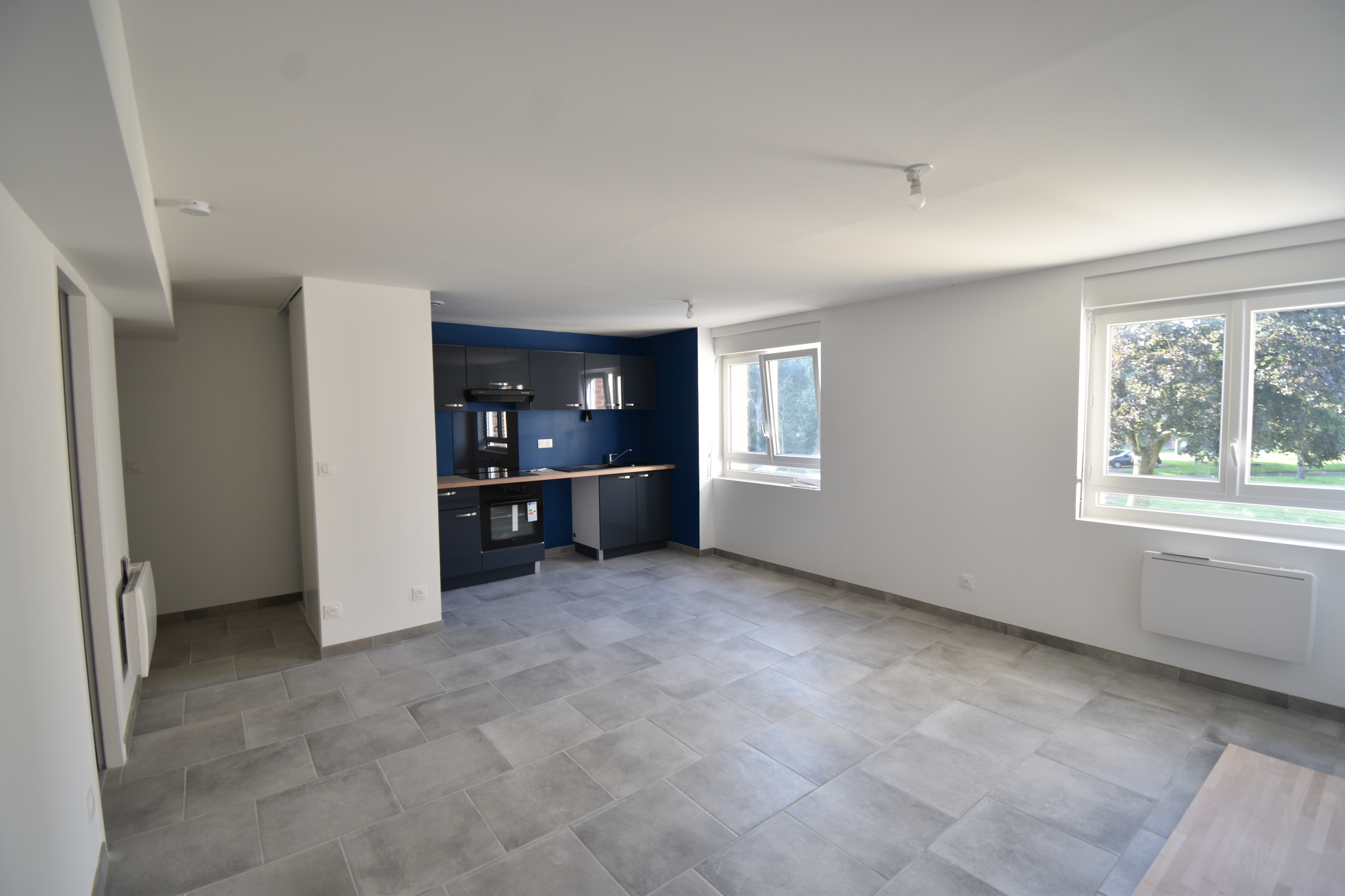 Immo80 – L'immobilier à Amiens et dans la Somme-CORBIE CENTRE VILLE : TRES BEL APPARTEMENT T2 RECENT