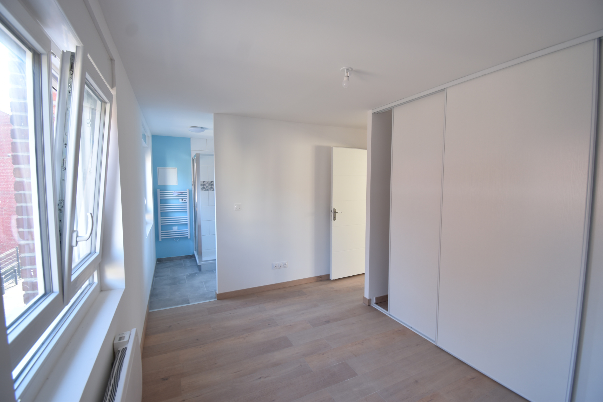 Immo80 – L'immobilier à Amiens et dans la Somme-CORBIE CENTRE VILLE : TRES BEL APPARTEMENT T2 RECENT