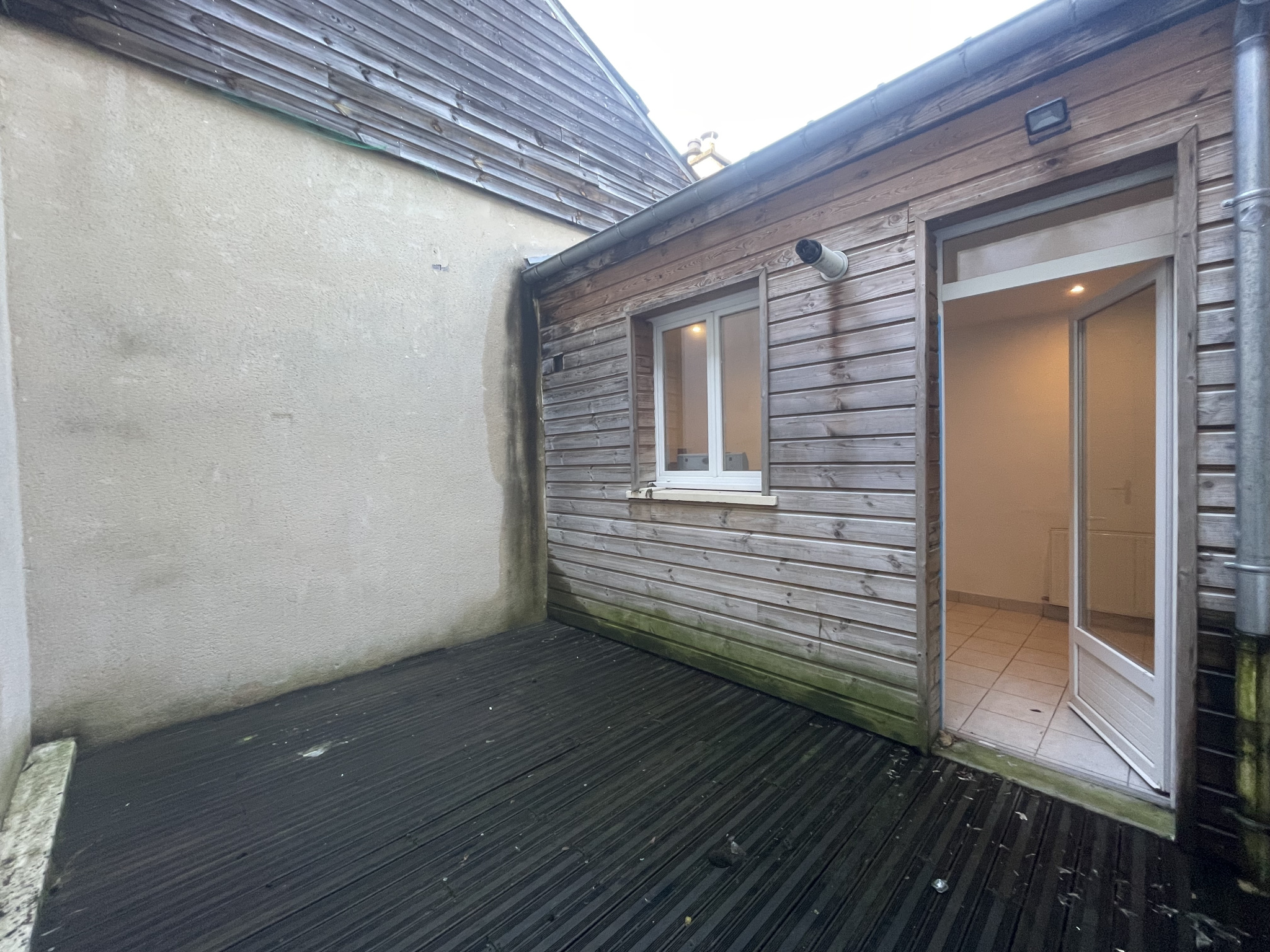 Immo80 – L'immobilier à Amiens et dans la Somme-AMIENS SECTEUR BOULEVARD DE BEAUVILLE : AMIENOISE T4 de 101m2 avec cour