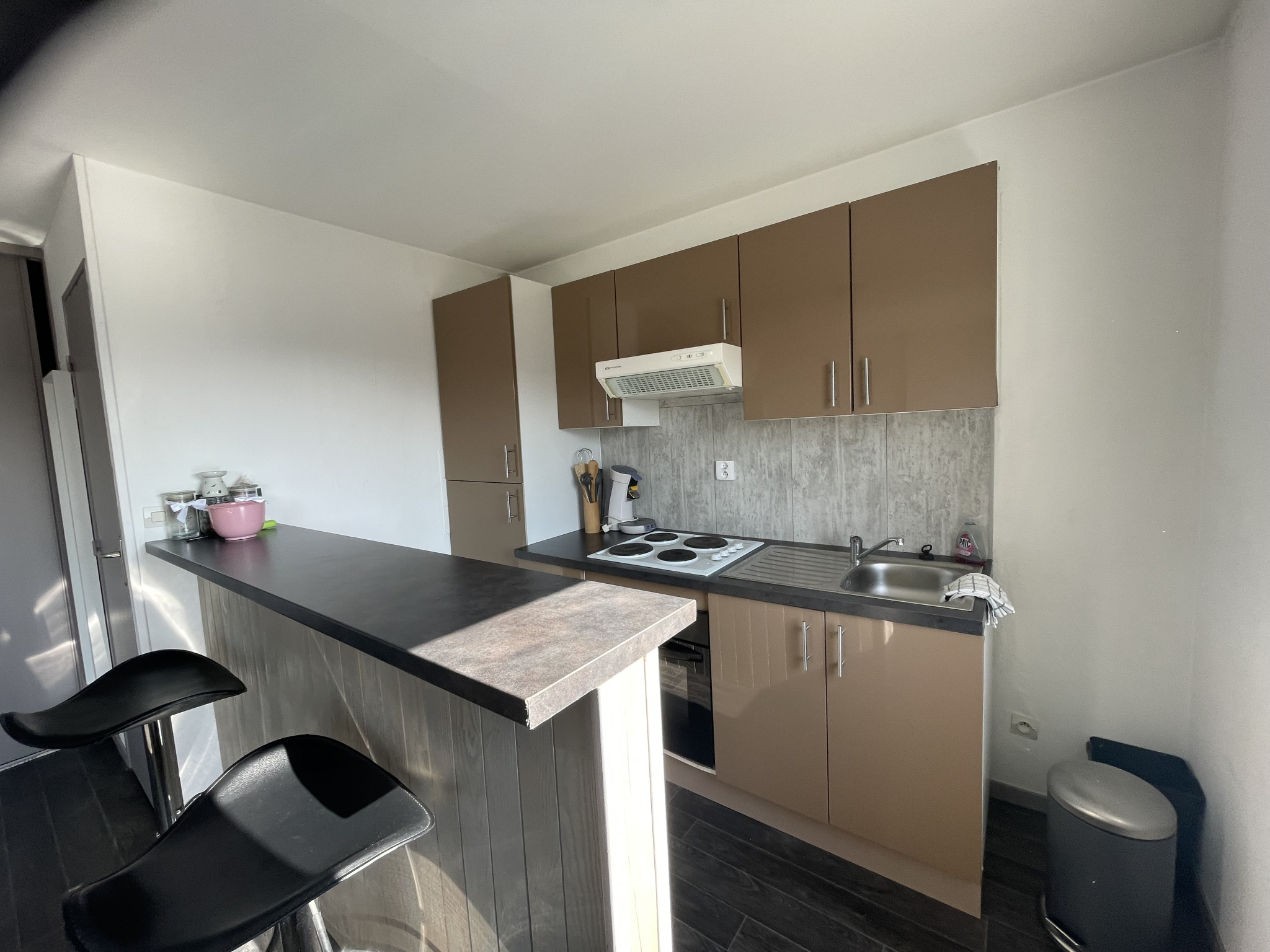Immo80 – L'immobilier à Amiens et dans la Somme-AMIENS ST PIERRE  – proche Citadelle : BEAU STUDIO dans résidence sécurisée