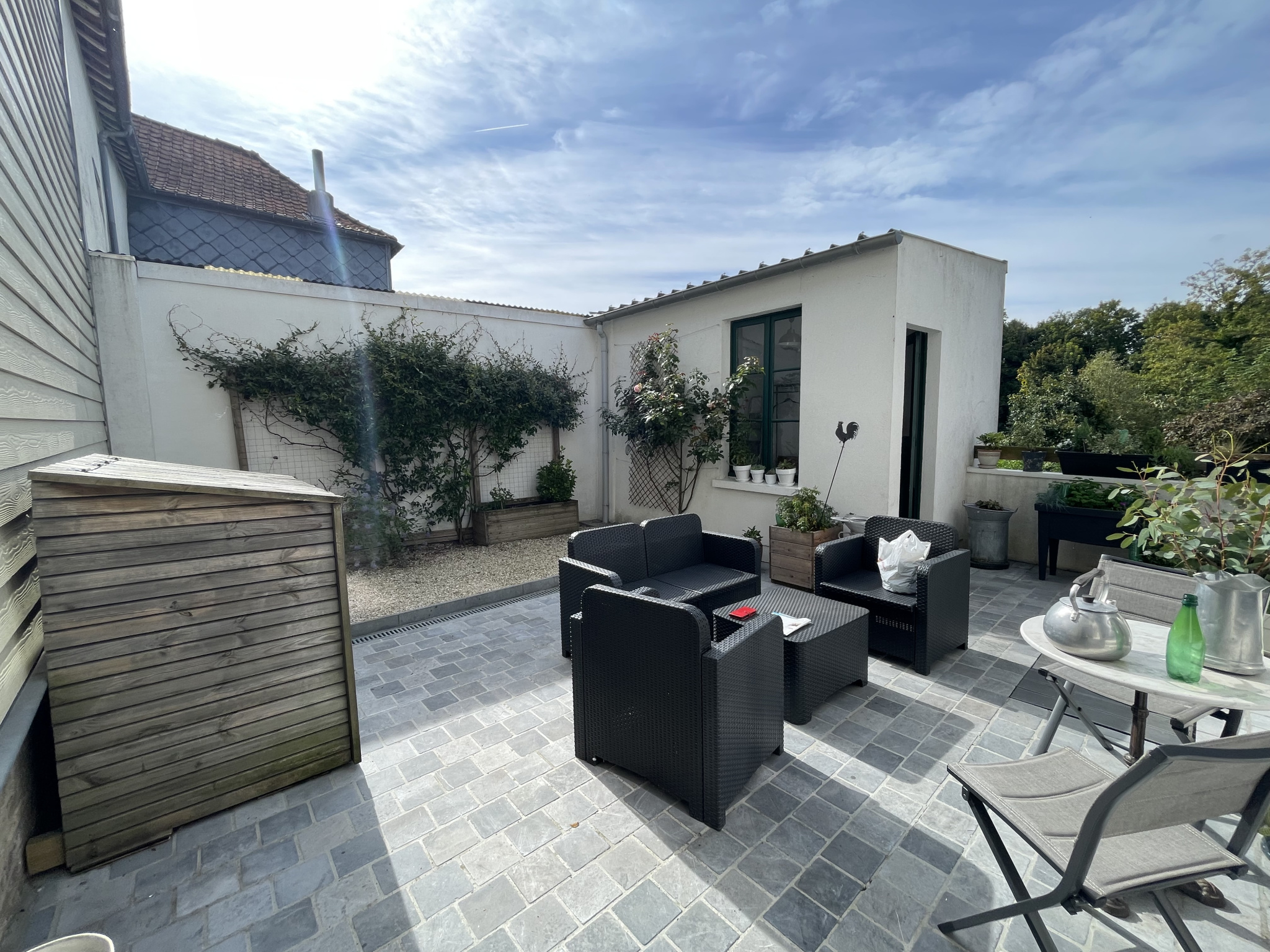 Immo80 – L'immobilier à Amiens et dans la Somme-EN EXCLUSIVITE SUR PICQUIGNY : MAISON T4  avec belle cour