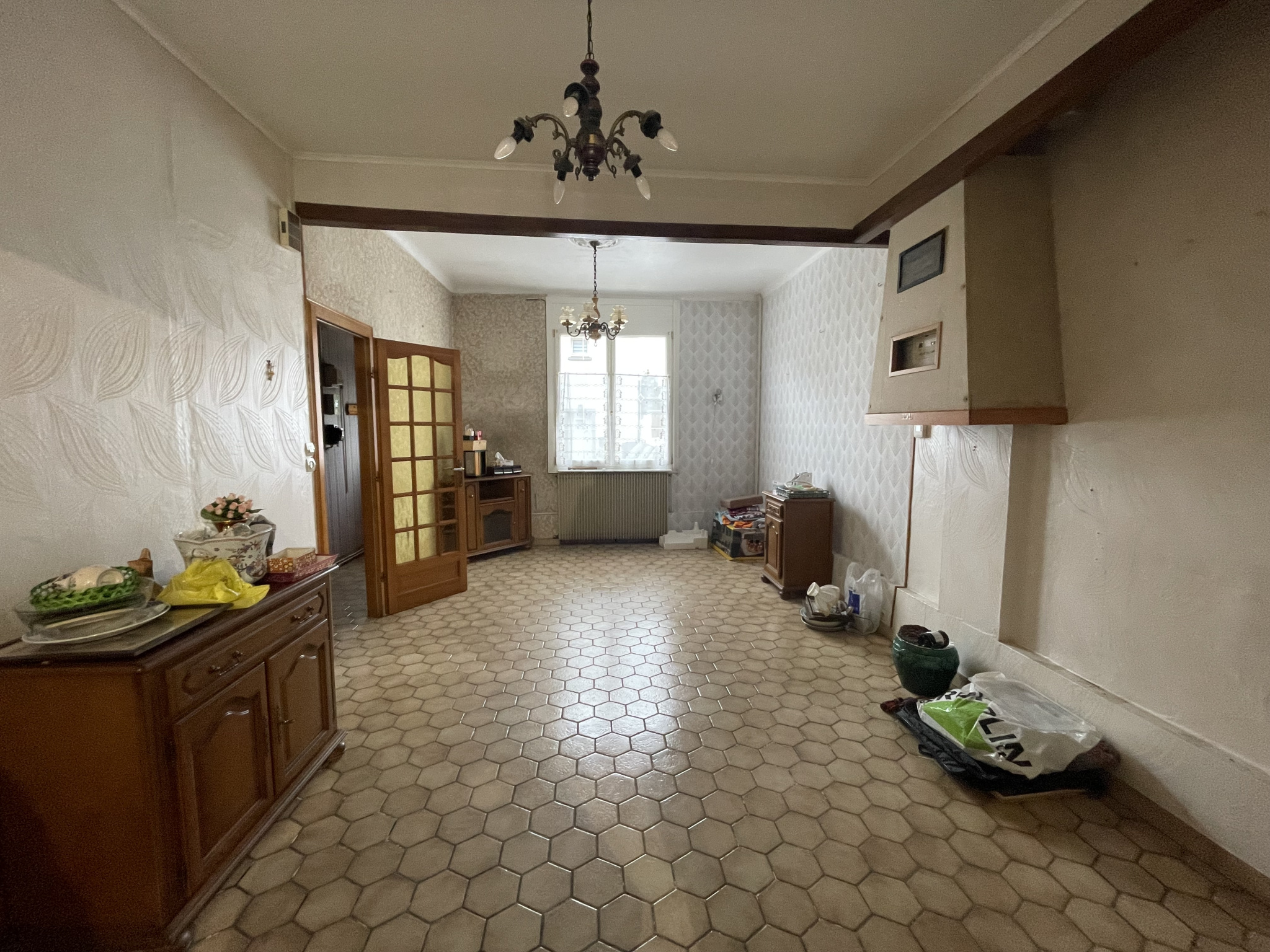 Immo80 – L'immobilier à Amiens et dans la Somme-AMIENS ST PIERRE – secteur BEAUVILLE : belle amiénoise de 90 m2 avec cour