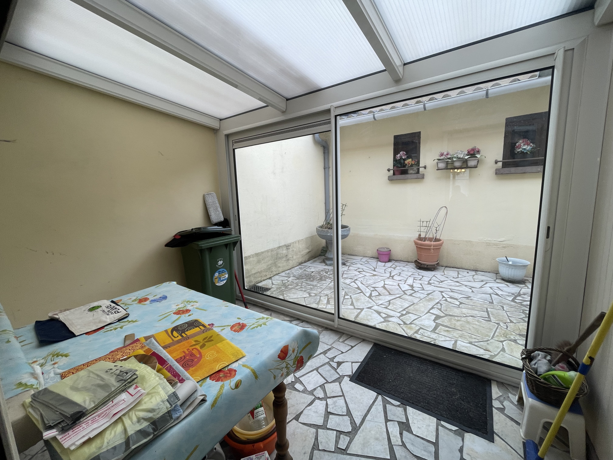 Immo80 – L'immobilier à Amiens et dans la Somme-AMIENS ST PIERRE – secteur BEAUVILLE : belle amiénoise de 90 m2 avec cour