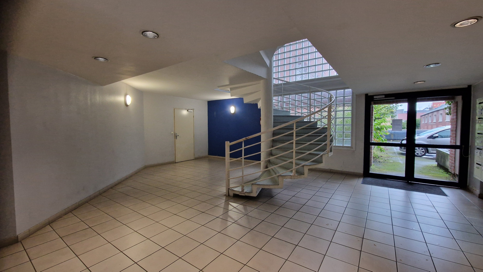Immo80 – L'immobilier à Amiens et dans la Somme-AMIENS SECTEUR GARE – rue Legrand d’Aussy : BEL APPARTEMENT T3 avec parking en sous-sol dans résidence sécuri