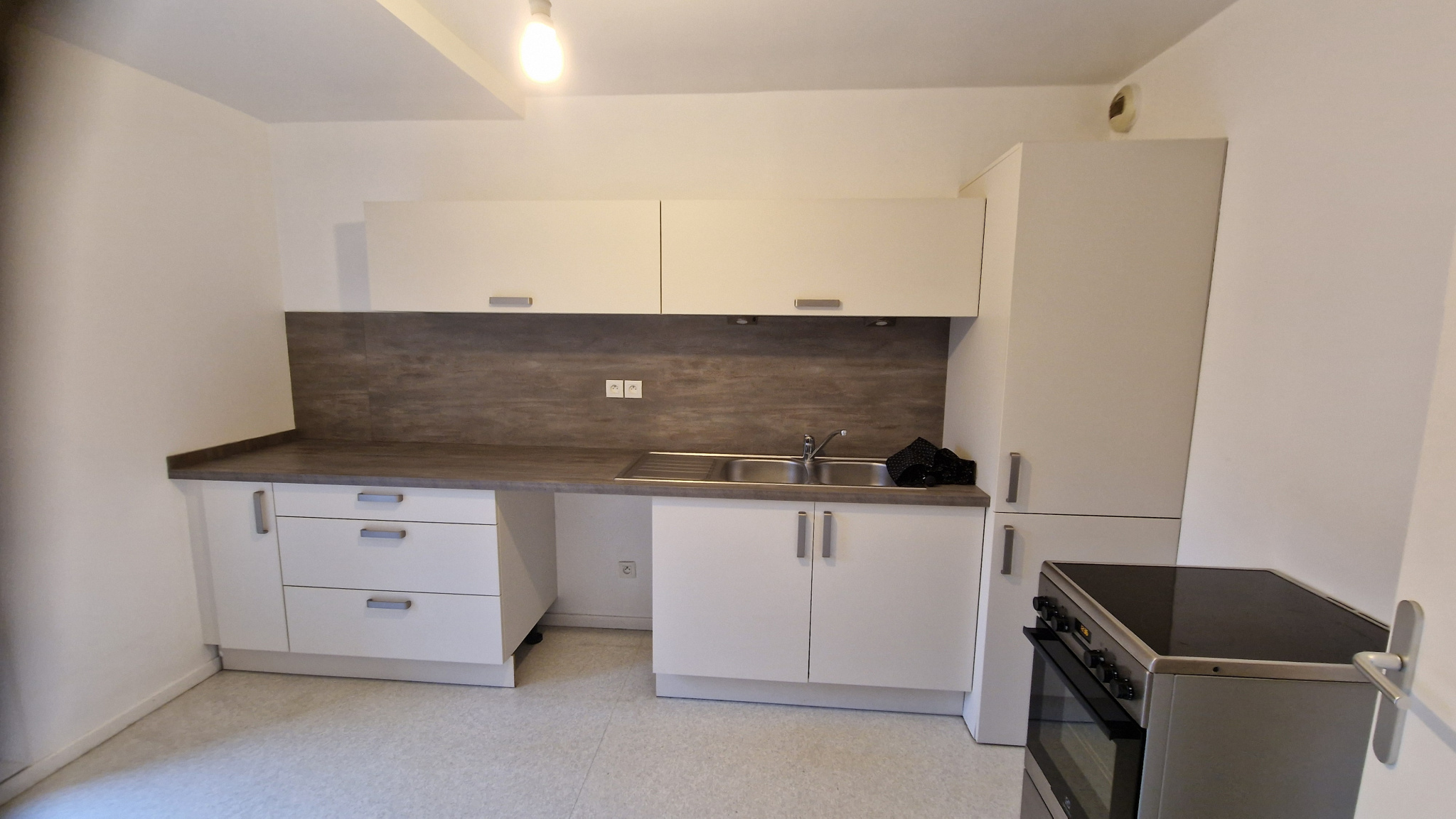 Immo80 – L'immobilier à Amiens et dans la Somme-AMIENS SECTEUR GARE – rue Legrand d’Aussy : BEL APPARTEMENT T3 avec parking en sous-sol dans résidence sécuri