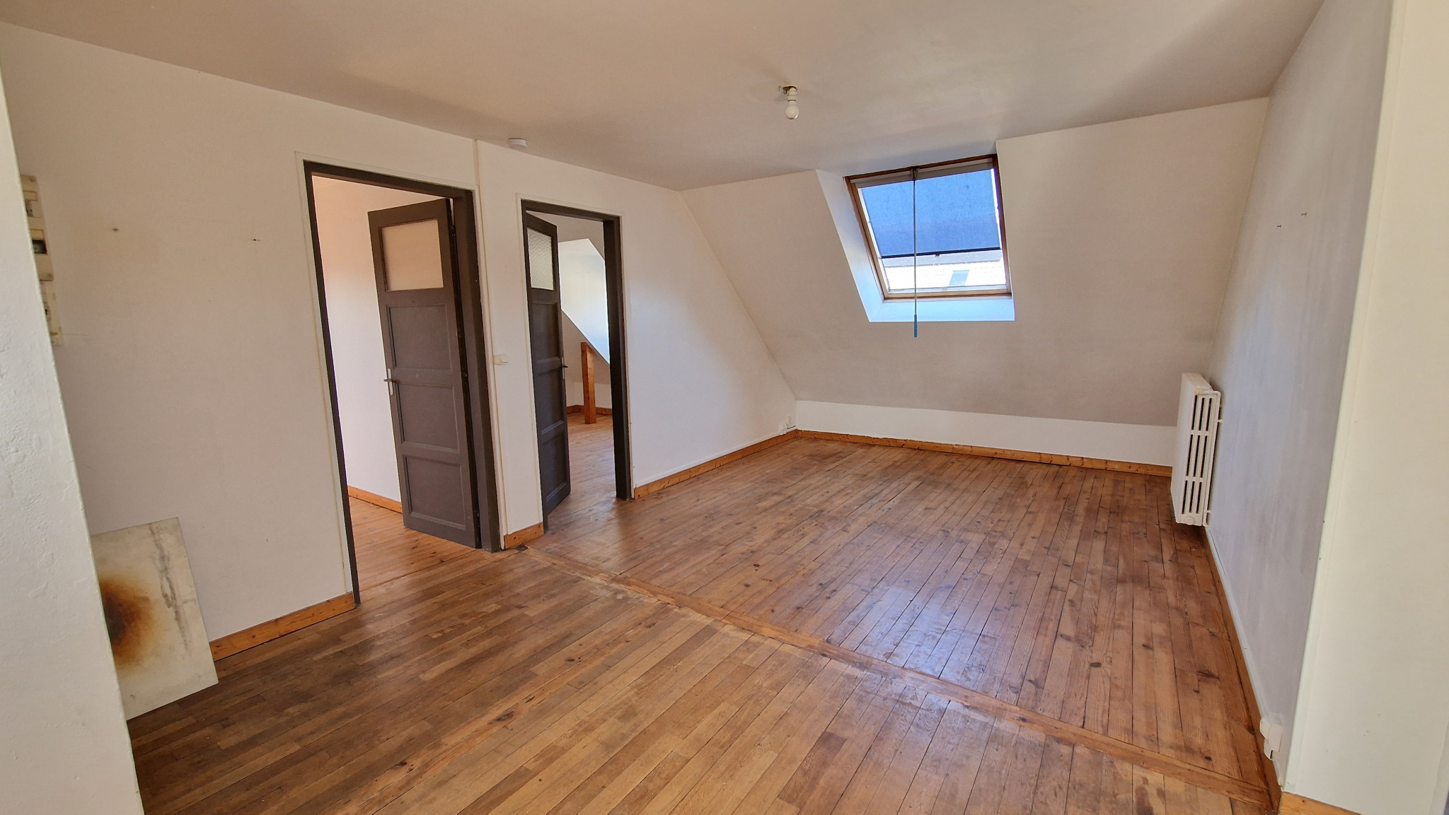 Immo80 – L'immobilier à Amiens et dans la Somme-BRETEUIL – plein centre ville : BEL APPARTEMENT T3
