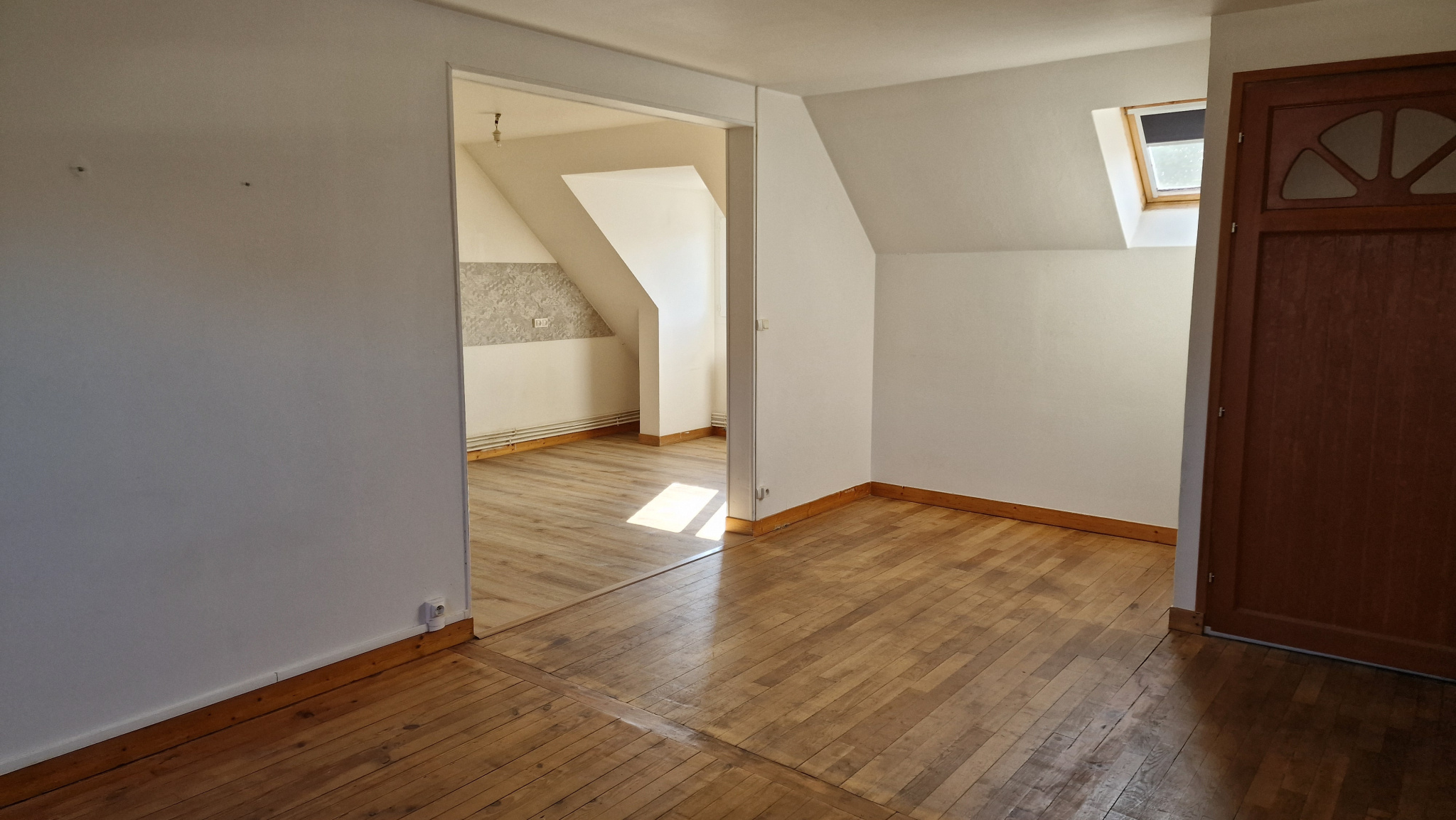 Immo80 – L'immobilier à Amiens et dans la Somme-BRETEUIL – plein centre ville : BEL APPARTEMENT T3