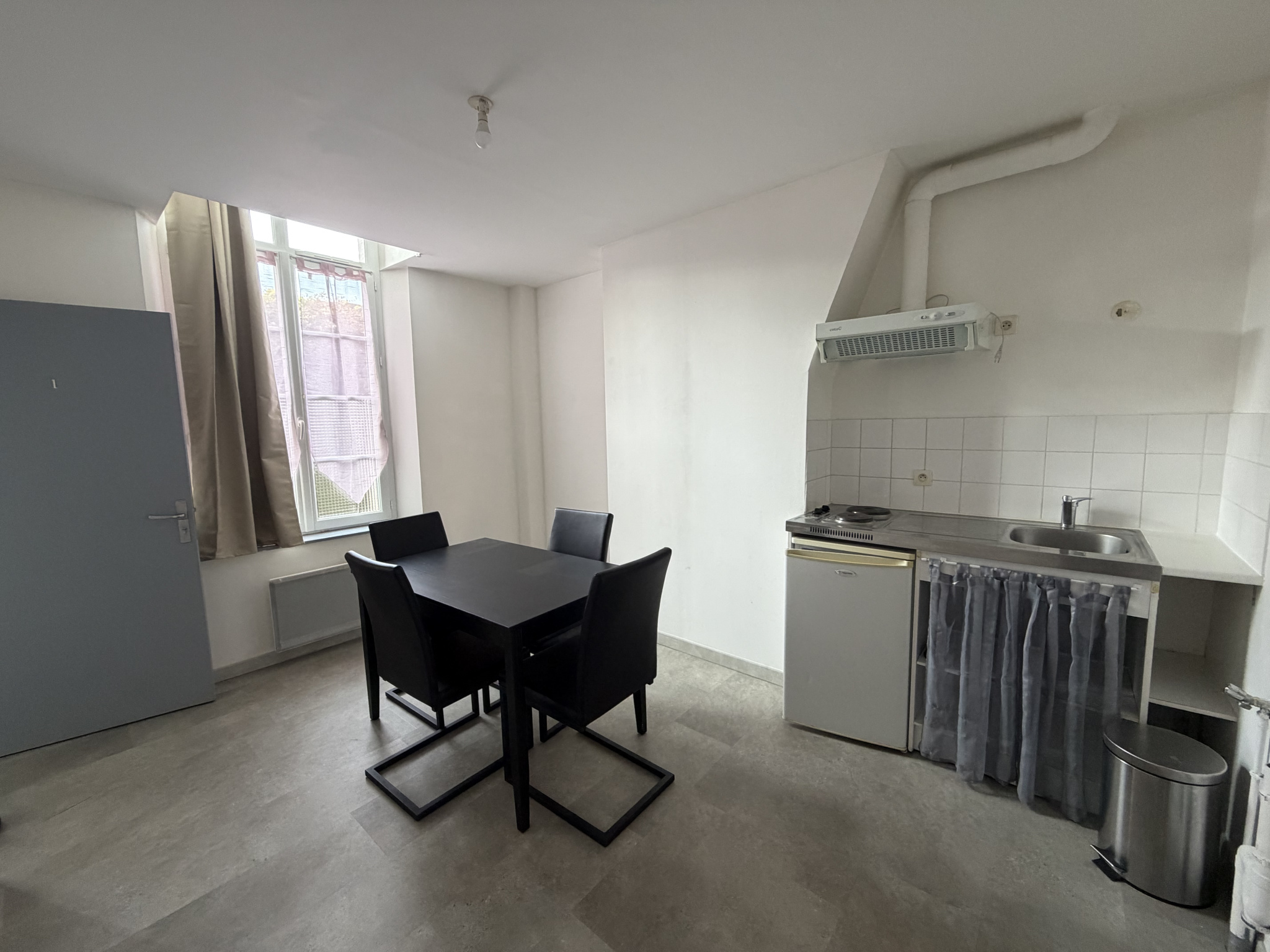 Immo80 – L'immobilier à Amiens et dans la Somme-ABBEVILLE  : BEL APPARTEMENT T1 BIS de 29.75 m2