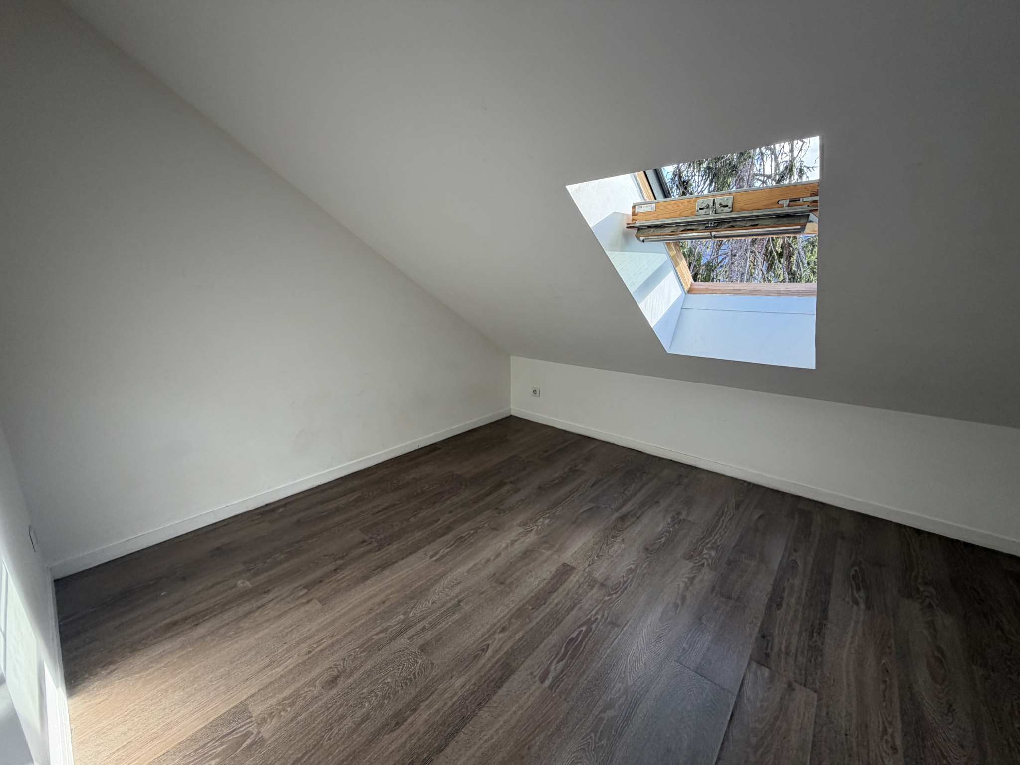 Immo80 – L'immobilier à Amiens et dans la Somme-AMIENS SECTEUR GARE : BEL APPARTEMENT T2 EN DUPLEX