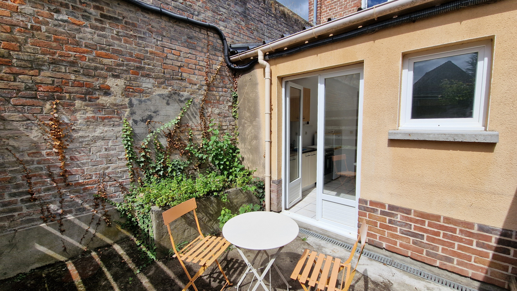 Immo80 – L'immobilier à Amiens et dans la Somme-QUARTIER SAINT PIERRE : APPARTEMENT T2 MEUBLE AVEC TERRASSE