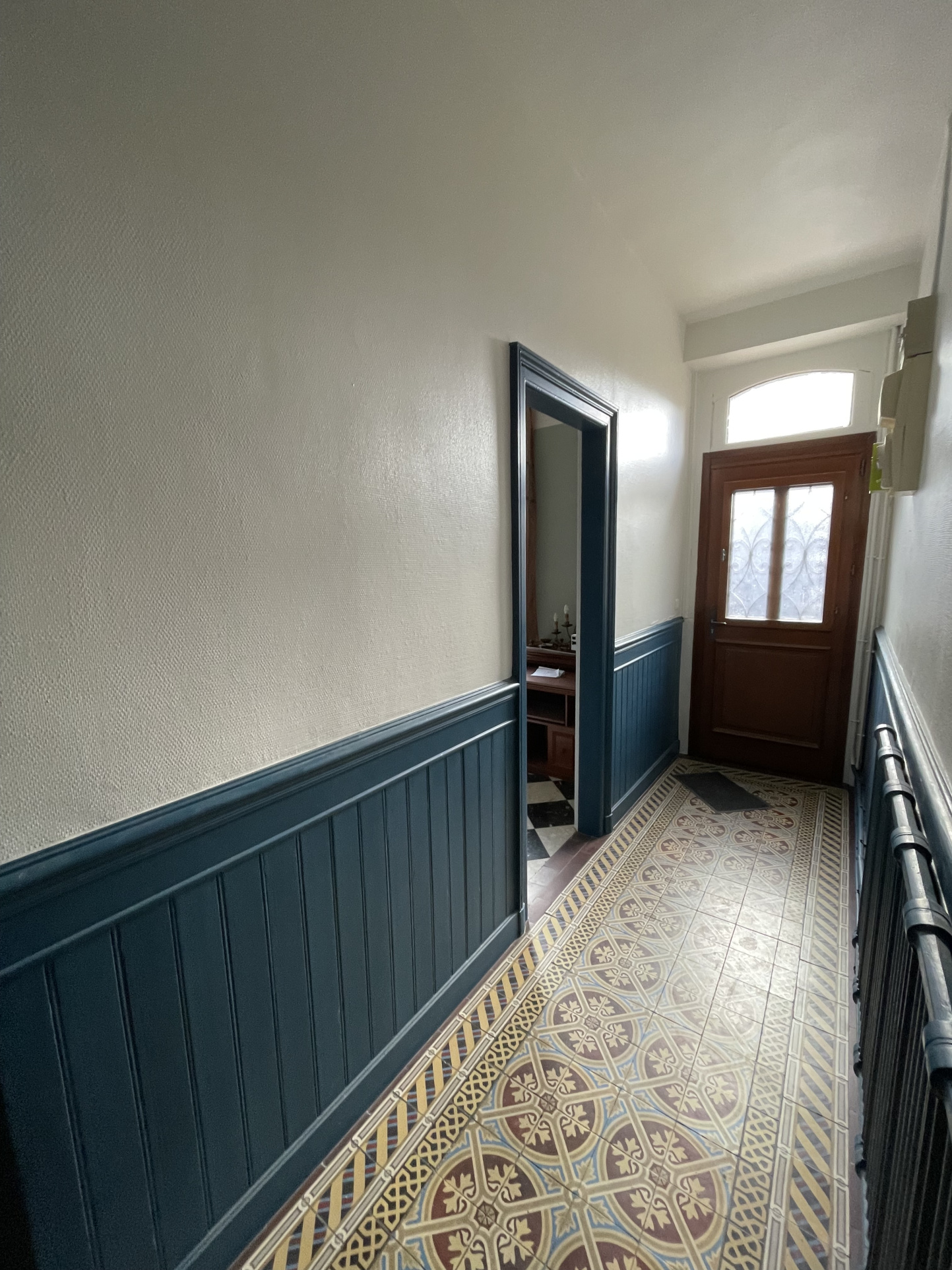 Immo80 – L'immobilier à Amiens et dans la Somme-AMIENS – bas de Saint Pierre : BELLE MAISON AMIENOISE de 130 m2 avec cour