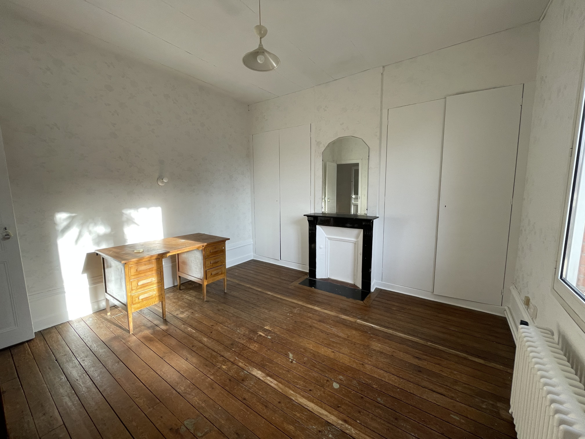 Immo80 – L'immobilier à Amiens et dans la Somme-AMIENS – bas de Saint Pierre : BELLE MAISON AMIENOISE de 130 m2 avec cour