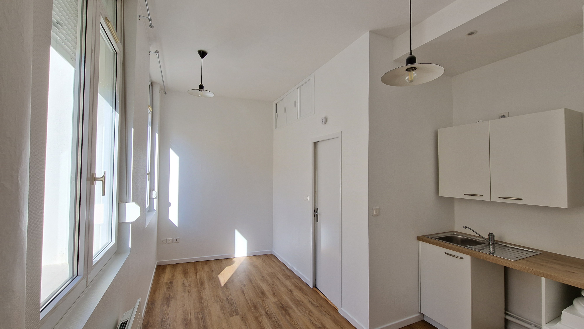 Immo80 – L'immobilier à Amiens et dans la Somme-AMIENS RUE PORION : APPARTEMENT T1 dans COUR