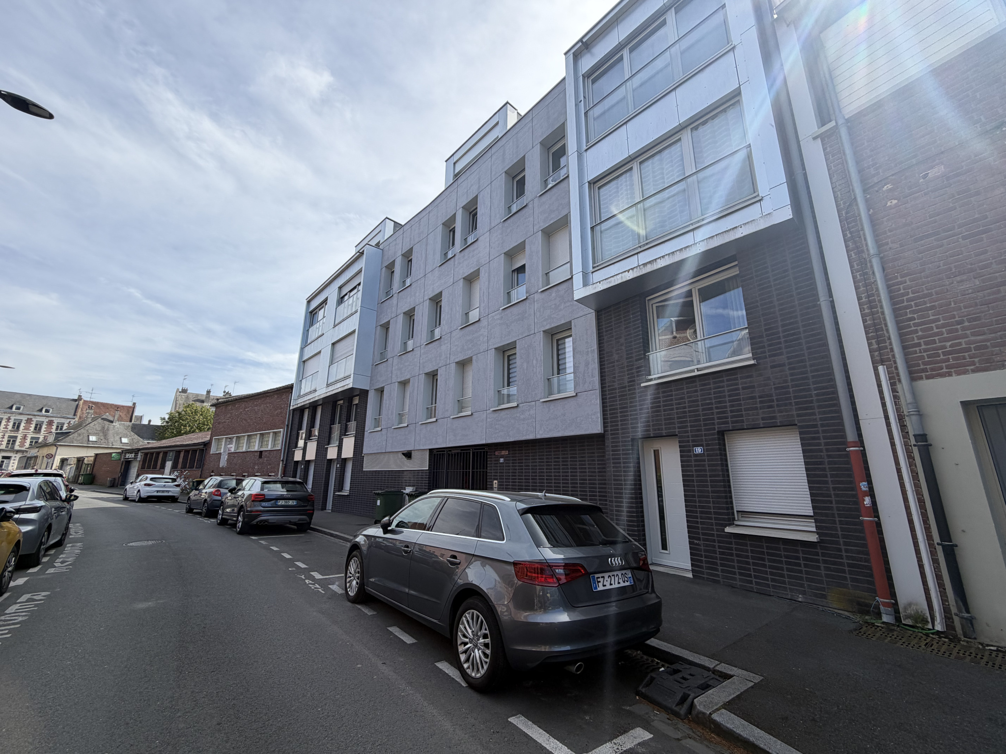 Immo80 – L'immobilier à Amiens et dans la Somme-AMIENS ST LEU – rue Fernel : BEAU STUDIO idéal étudiant(e) avec balcon de 3.40 m2