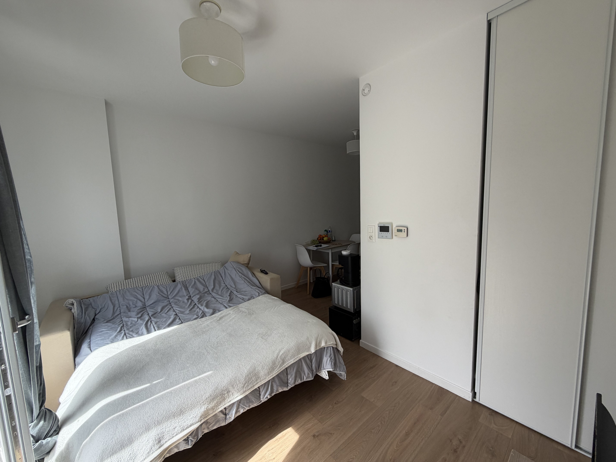 Immo80 – L'immobilier à Amiens et dans la Somme-AMIENS ST LEU – rue Fernel : BEAU STUDIO idéal étudiant(e) avec balcon de 3.40 m2